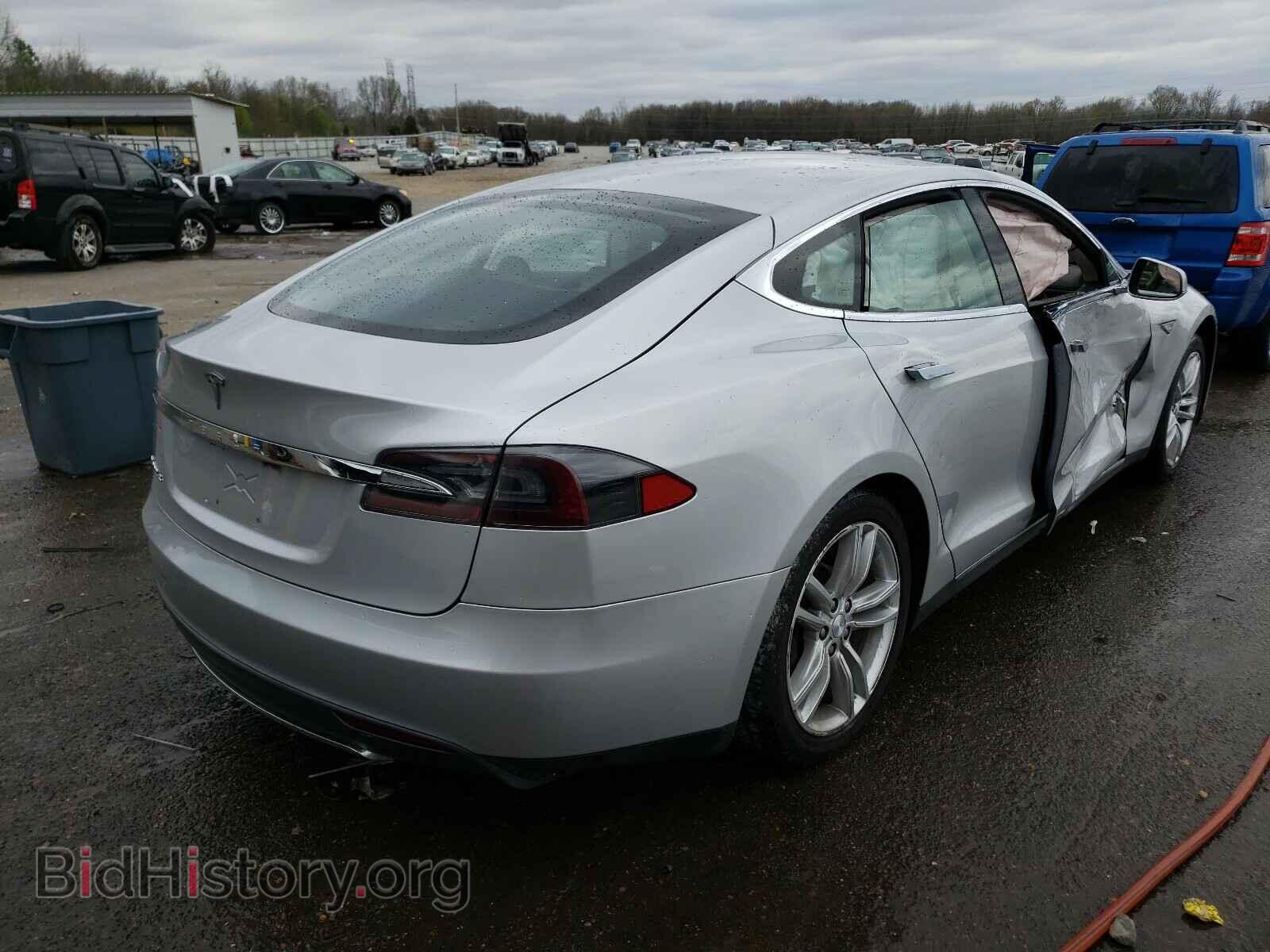 2013 TESLA MODEL S - VIN: 5YJSA1CN1DFP04430 - Photo 4