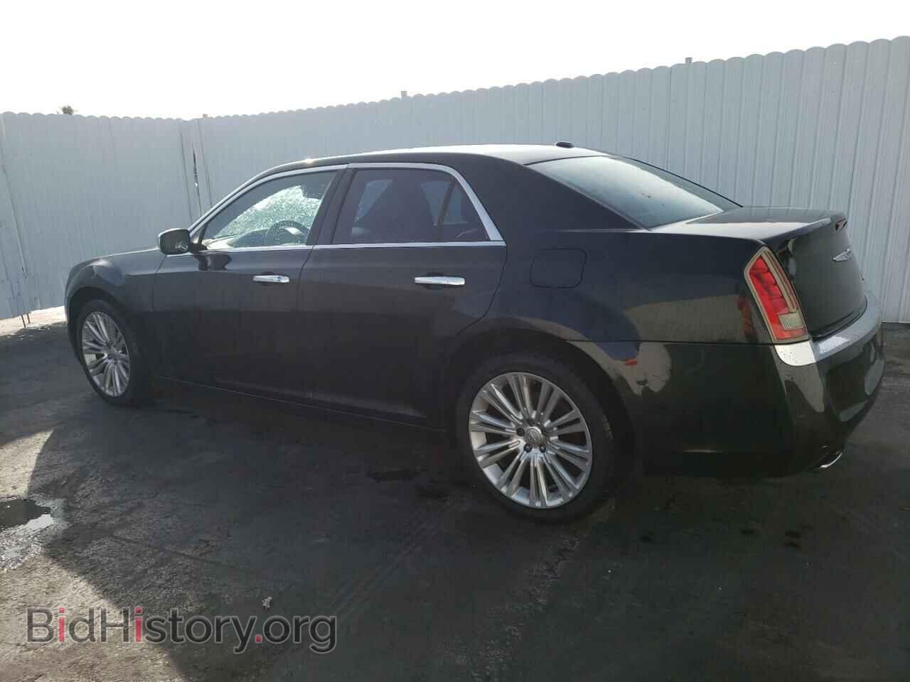 2011 CHRYSLER 300 - VIN: 2C3CA6CT6BH552849 - Фото 2