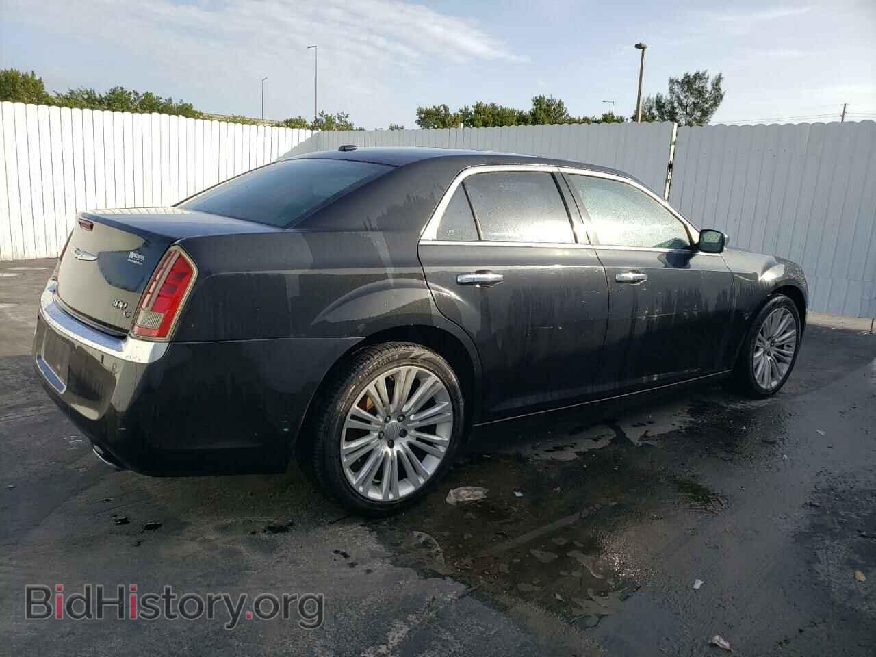2011 CHRYSLER 300 - VIN: 2C3CA6CT6BH552849 - Фото 3