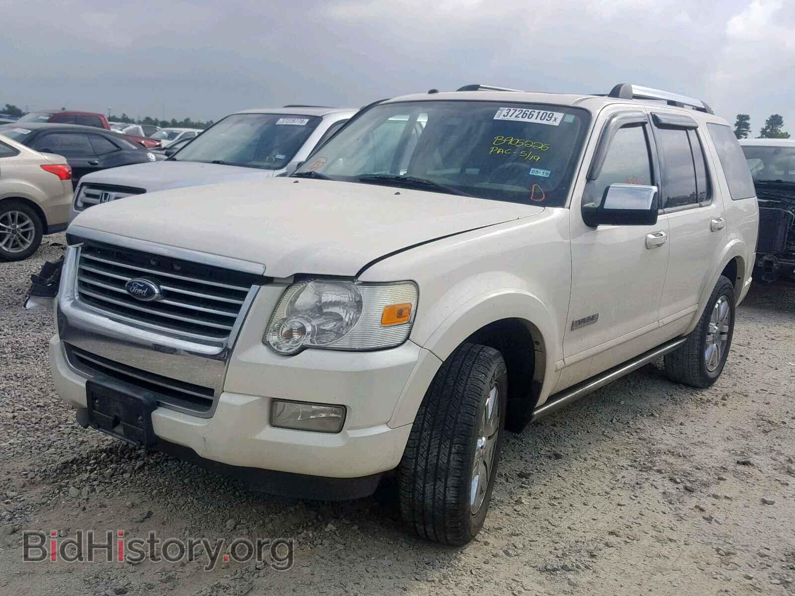 2007 FORD EXPLORER L - VIN: 1FMEU65E87UB43195 - Photo 2