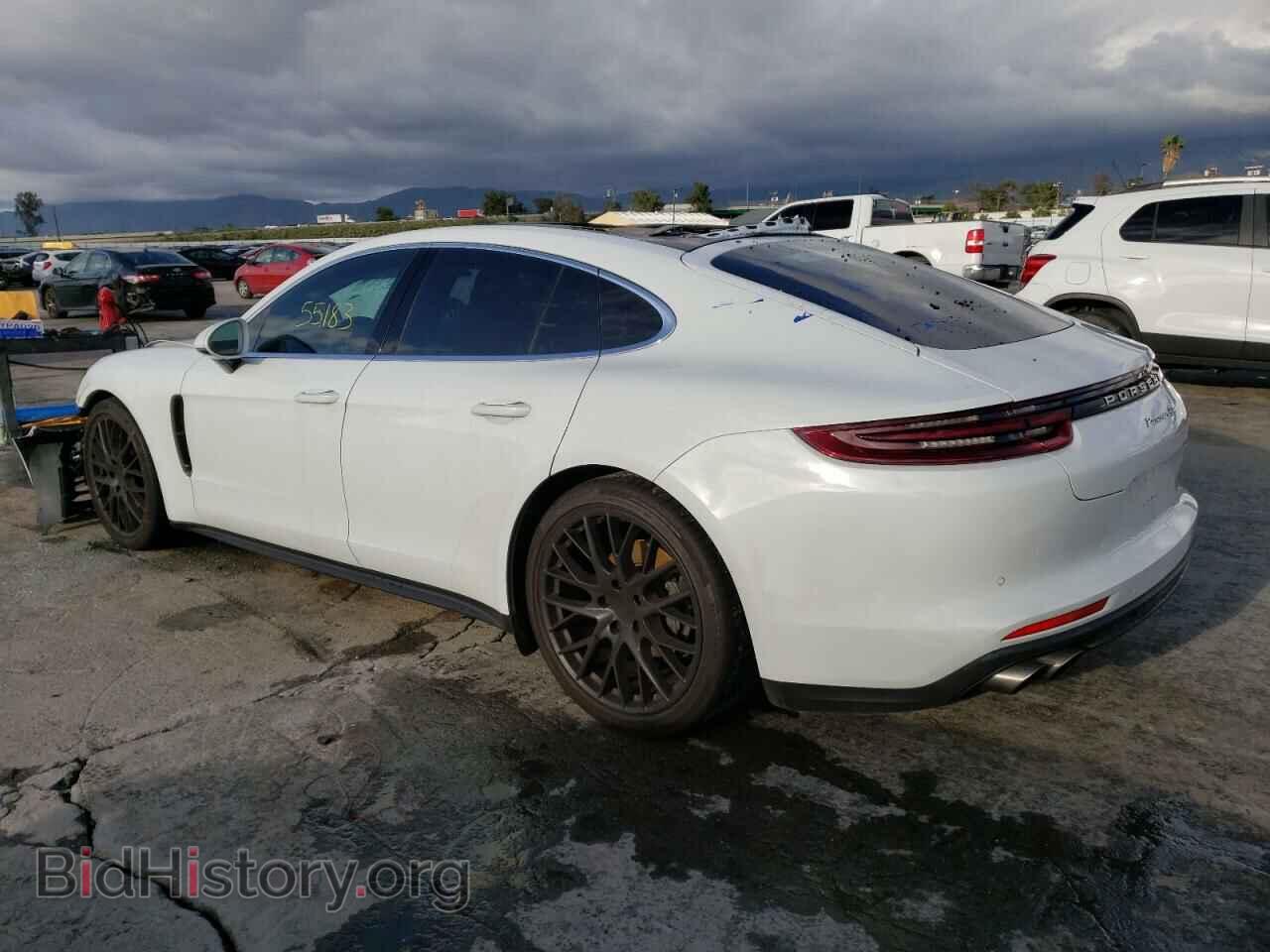 2018 PORSCHE PANAMERA - VIN: WP0AB2A76JL134923 - Фото 2