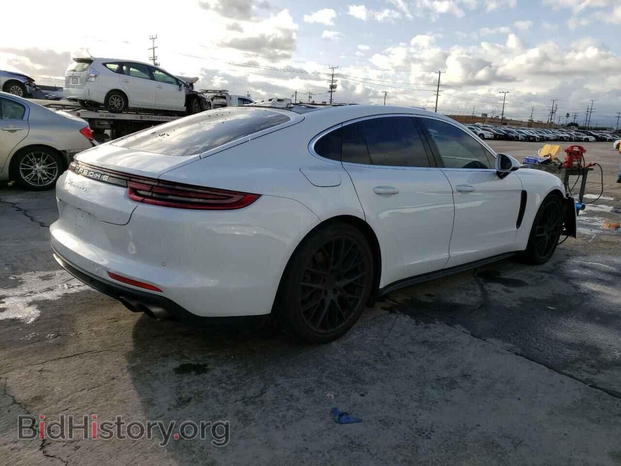 2018 PORSCHE PANAMERA - VIN: WP0AB2A76JL134923 - Фото 3