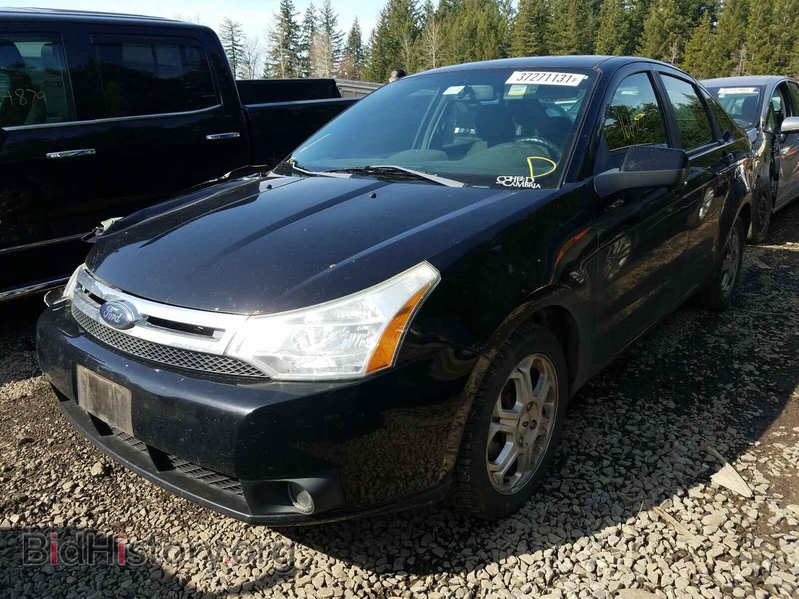 2009 FORD FOCUS - VIN: 1FAHP36N29W243585 - Фото 2