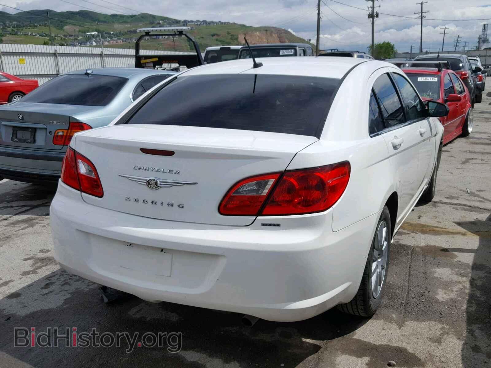 2010 CHRYSLER SEBRING - VIN: 1C3CC4FB2AN103207 - Фото 4