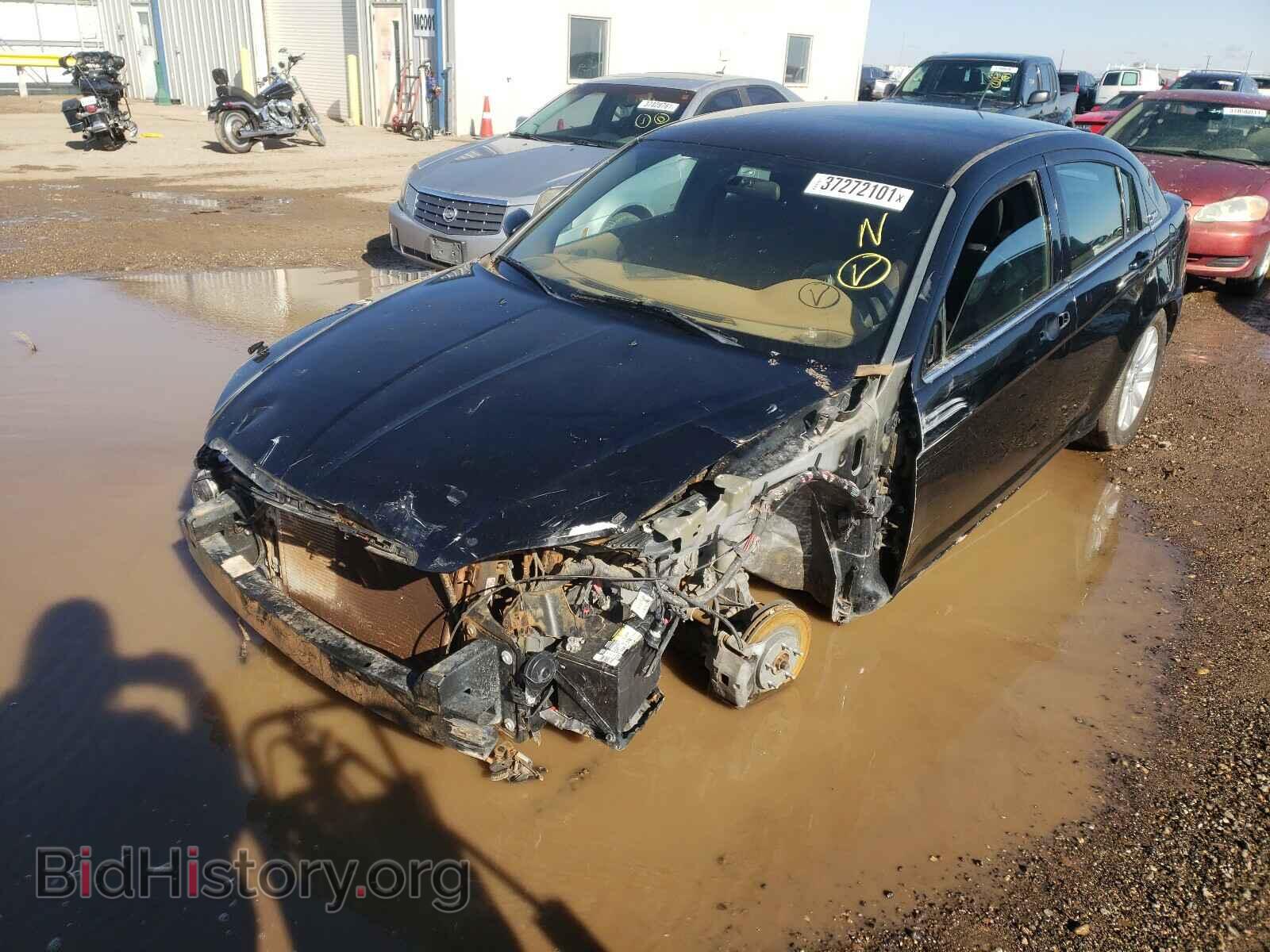 2013 CHRYSLER 200 - VIN: 1C3CCBBG3DN560215 - Фото 2