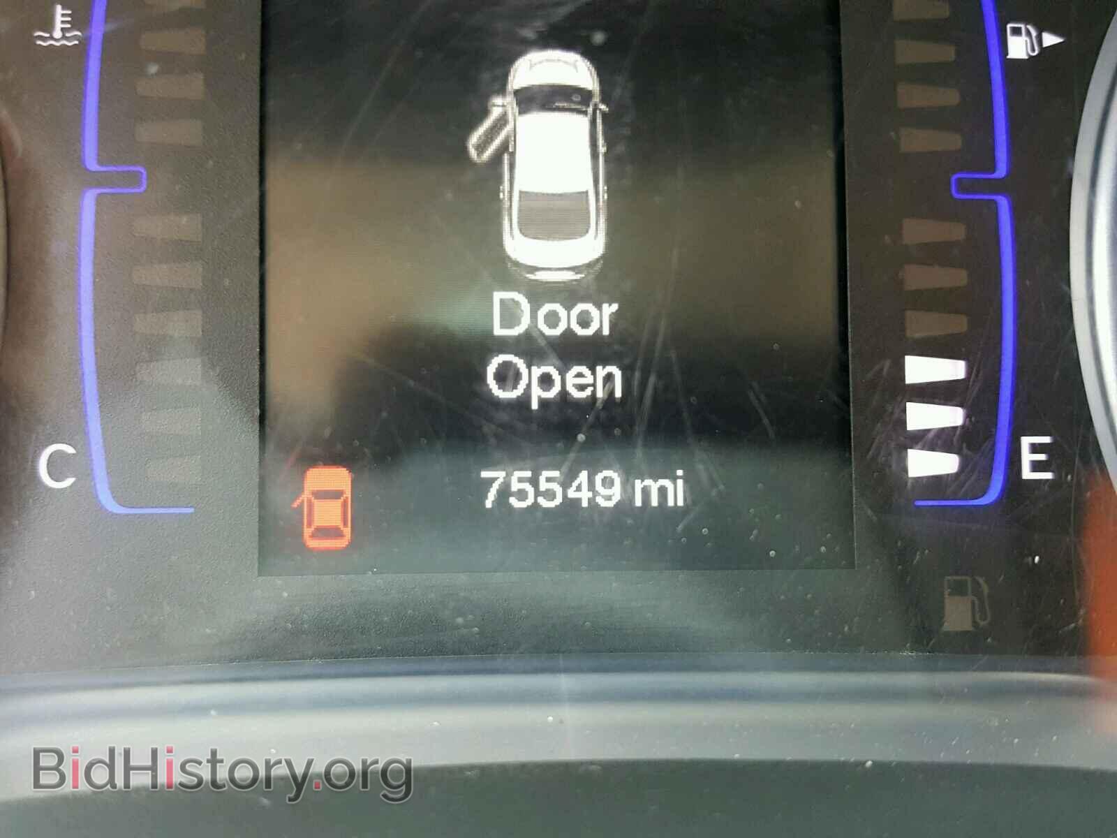 2015 CHRYSLER 200 - VIN: 1C3CCCAB1FN670744 - Photo 8