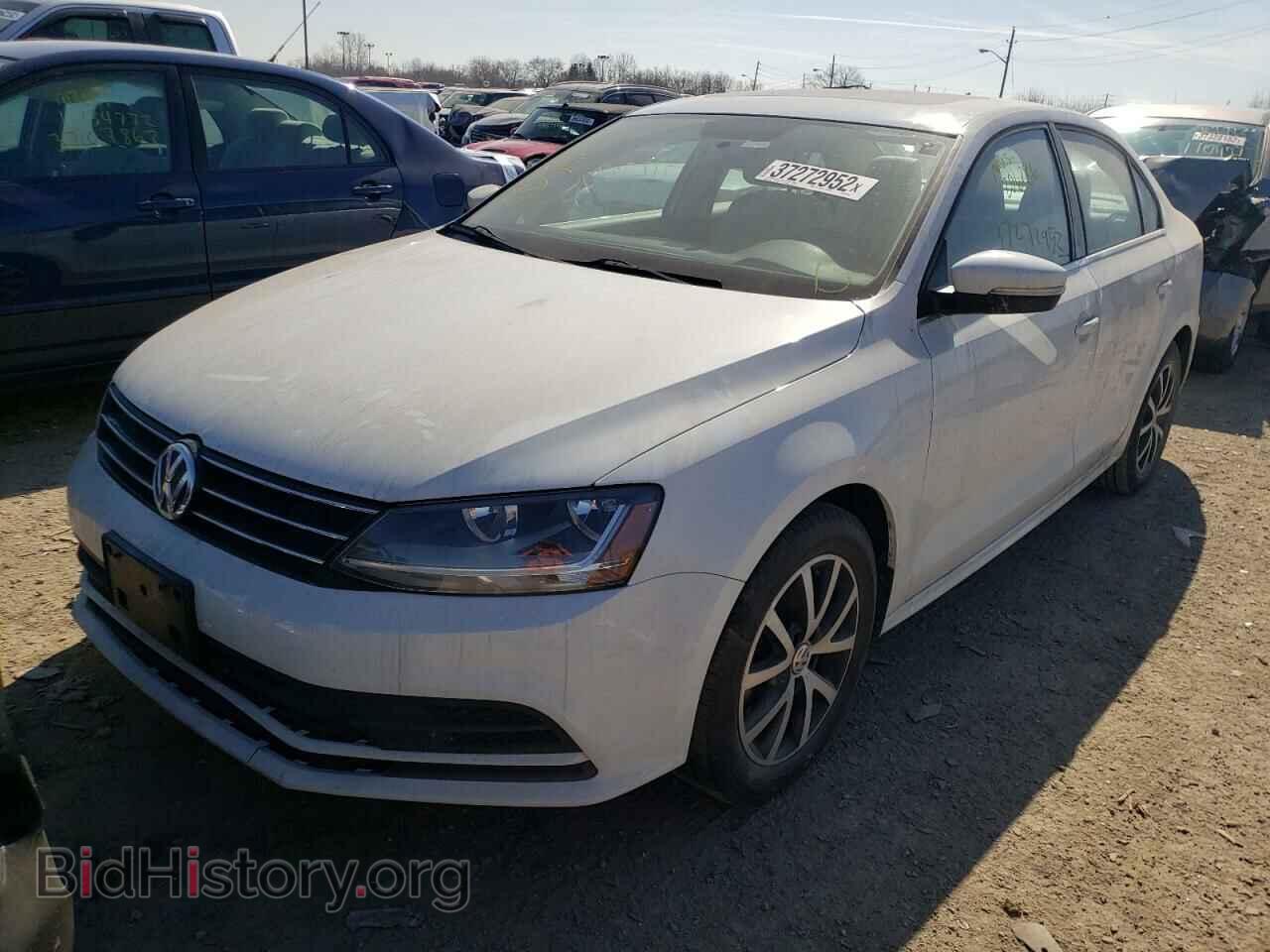 2017 VOLKSWAGEN JETTA - VIN: 3VWDB7AJ2HM399432 - Photo 2
