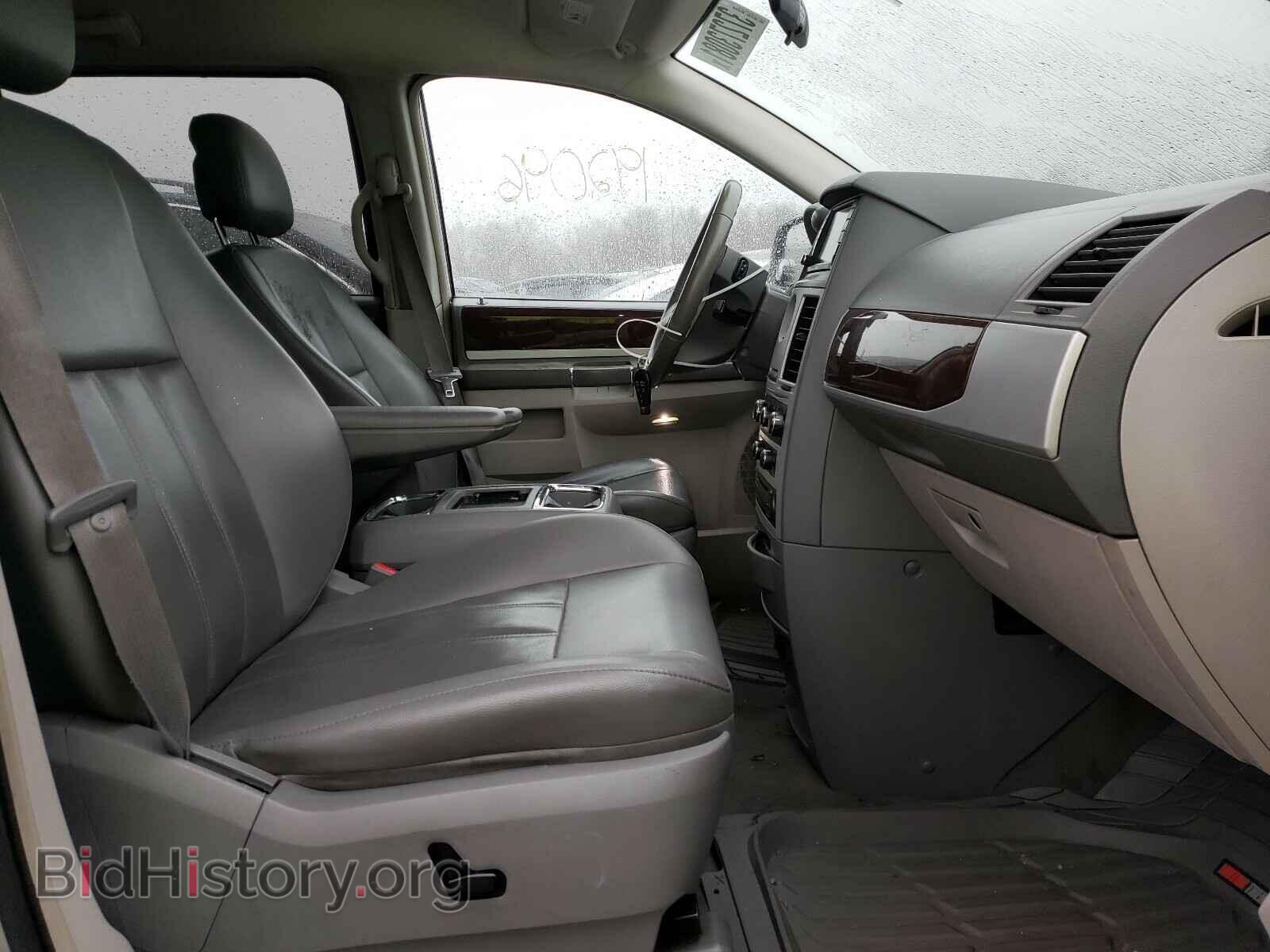 2010 CHRYSLER MINIVAN - VIN: 2A4RR5D13AR368767 - Фото 5