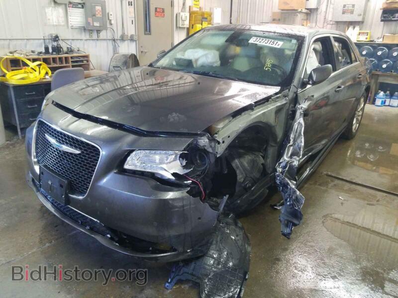2017 Chrysler 300 (VIN 2C3CCARG1HH604176) — фото 2 из 10
