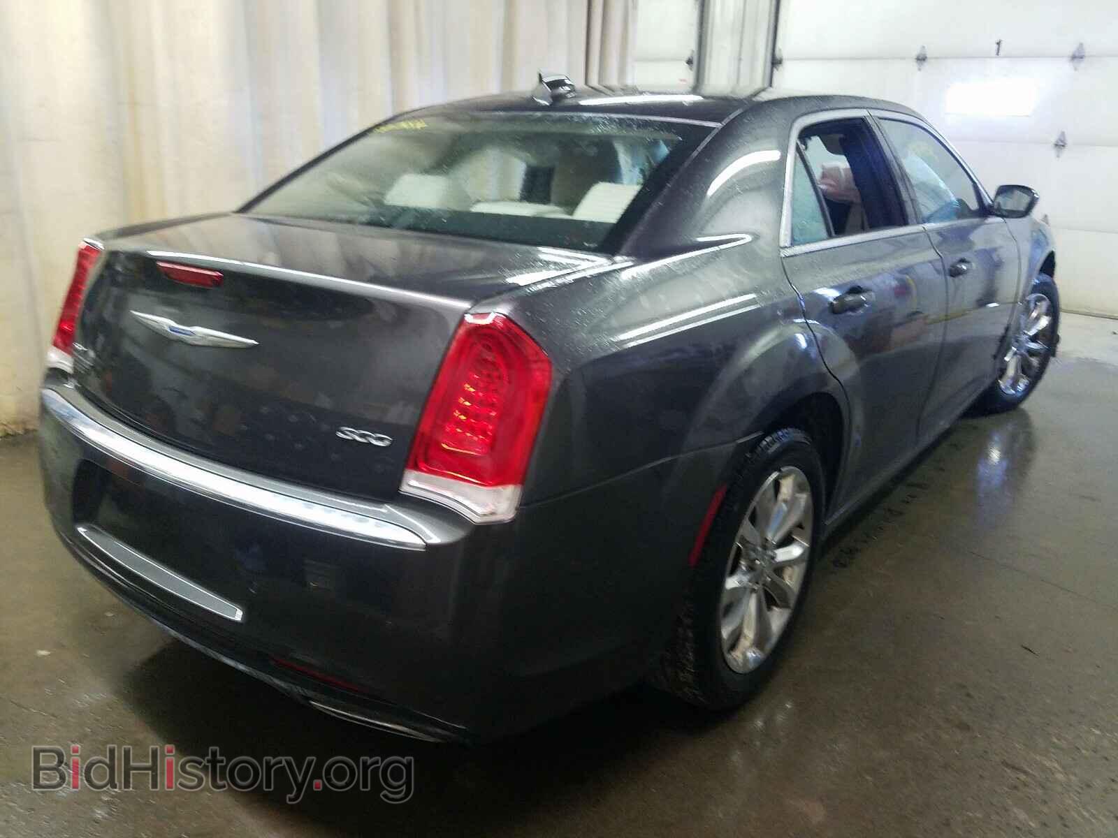 2017 CHRYSLER 300 - VIN: 2C3CCARG1HH604176 - Фото 4