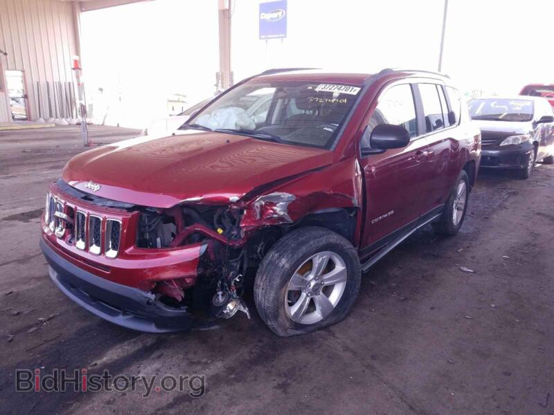 2011 Jeep COMPASS (VIN 1J4NT1FB7BD213867) — фото 2 из 10