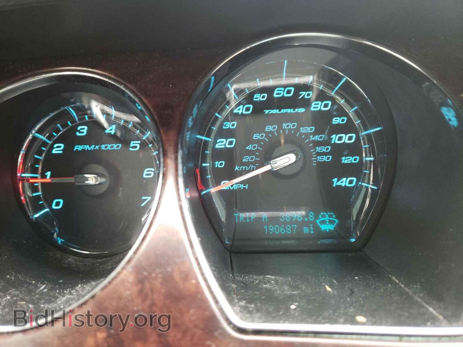 2010 FORD TAURUS - VIN: 1FAHP2FW6AG105582 - Фото 8