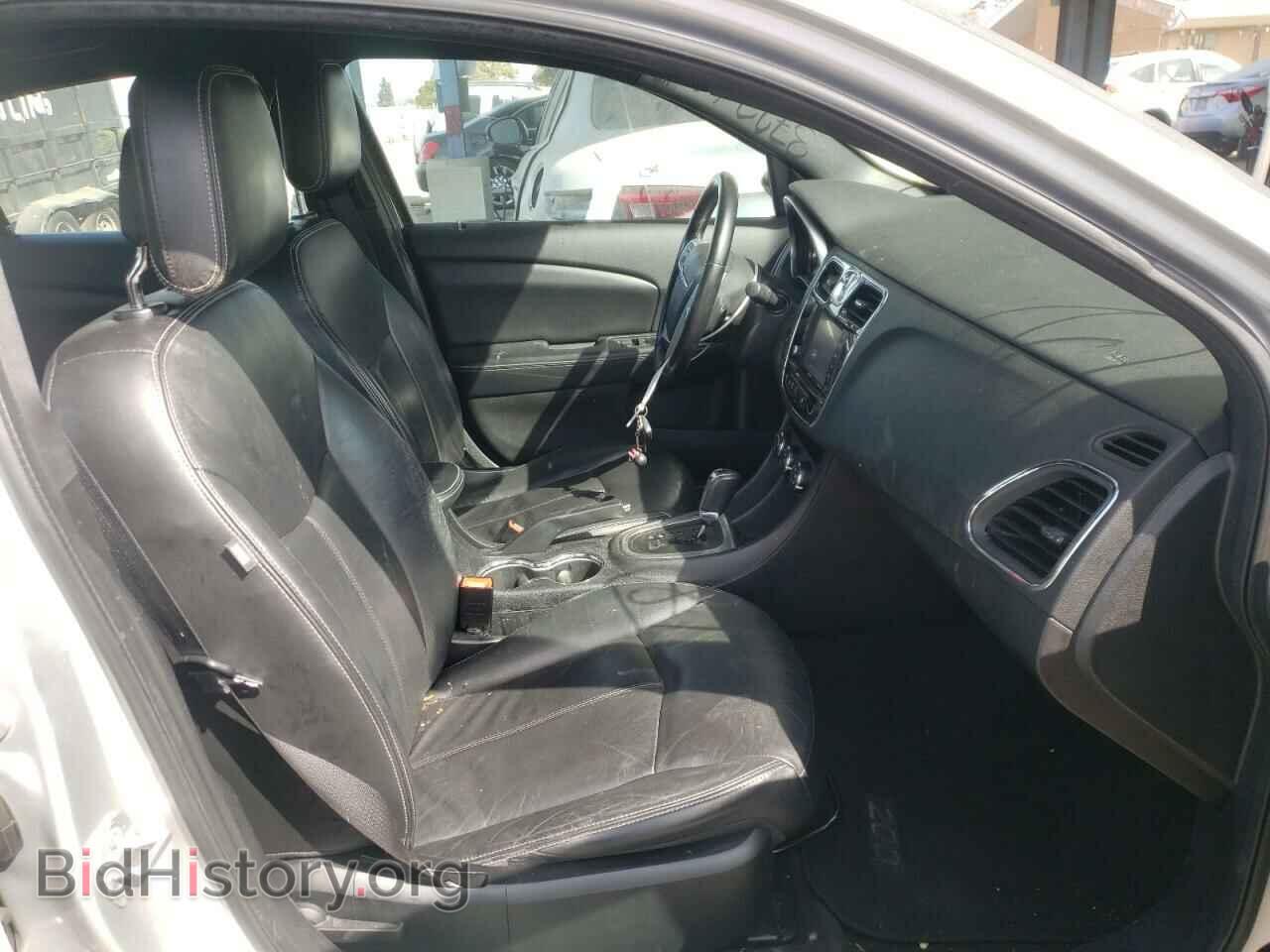 2011 CHRYSLER 200 - VIN: 1C3BC2FG9BN556074 - Фото 5