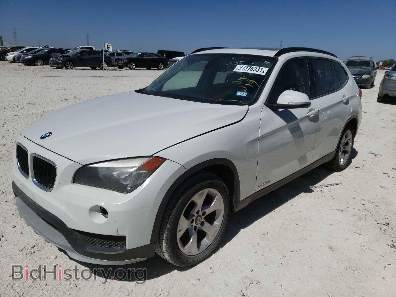 2015 BMW X1 - VIN: WBAVM1C56FV315319 - Фото 2