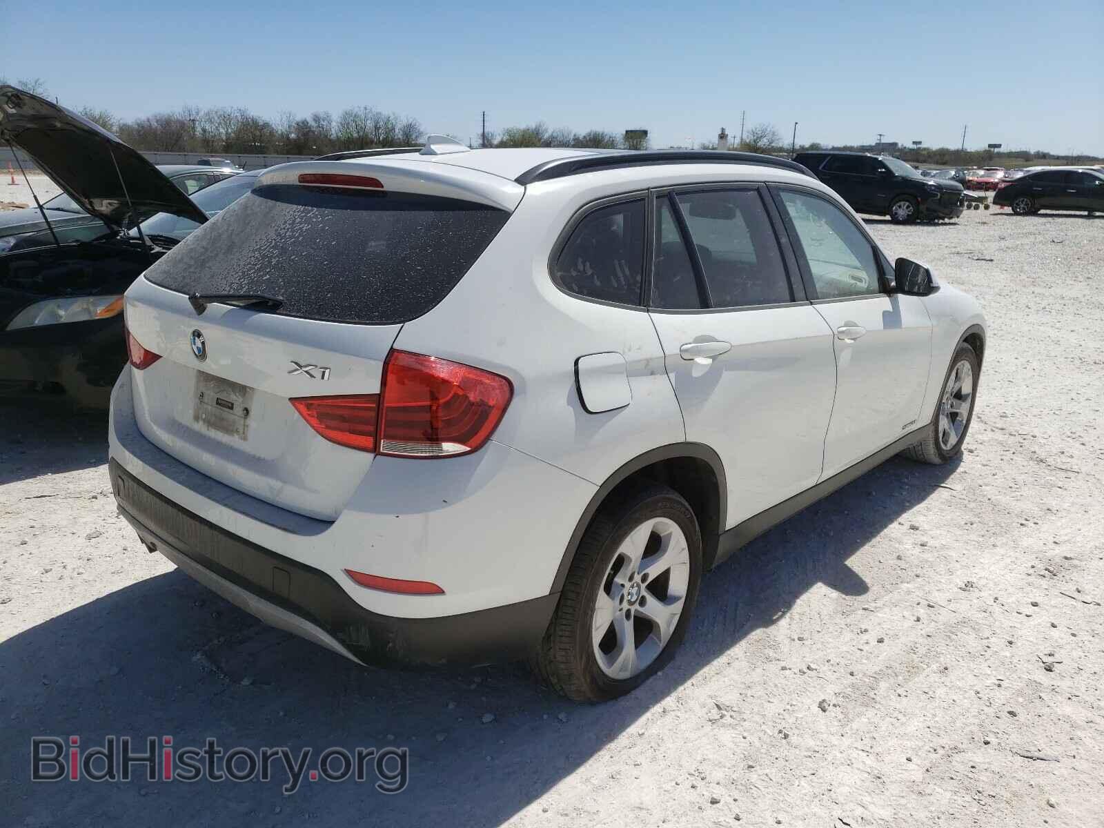 2015 BMW X1 - VIN: WBAVM1C56FV315319 - Фото 4