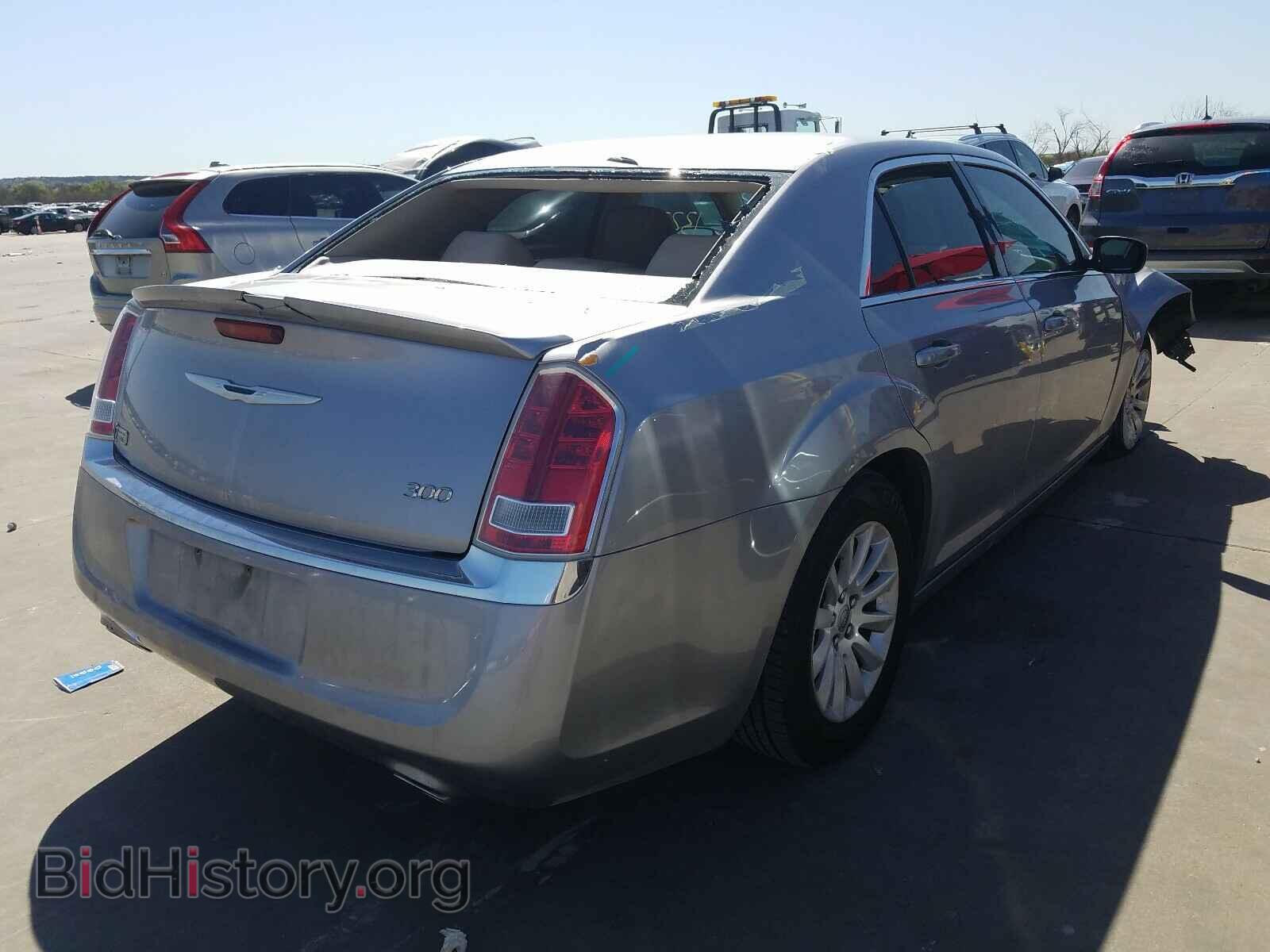 2014 CHRYSLER 300 - VIN: 2C3CCAAG7EH138552 - Фото 4