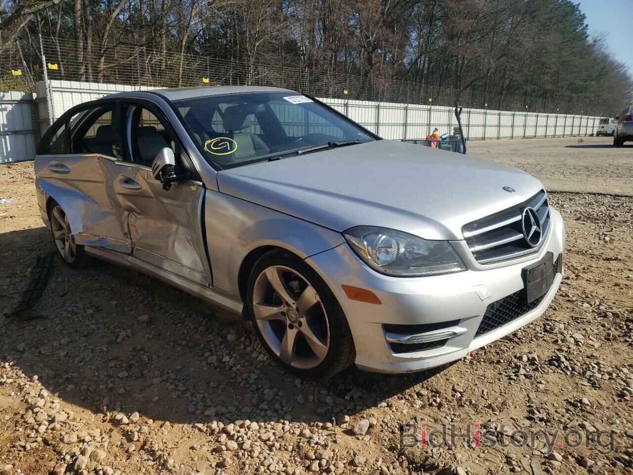 Photo WDDGF4HB6EA966788 - MERCEDES-BENZ C-CLASS 2014