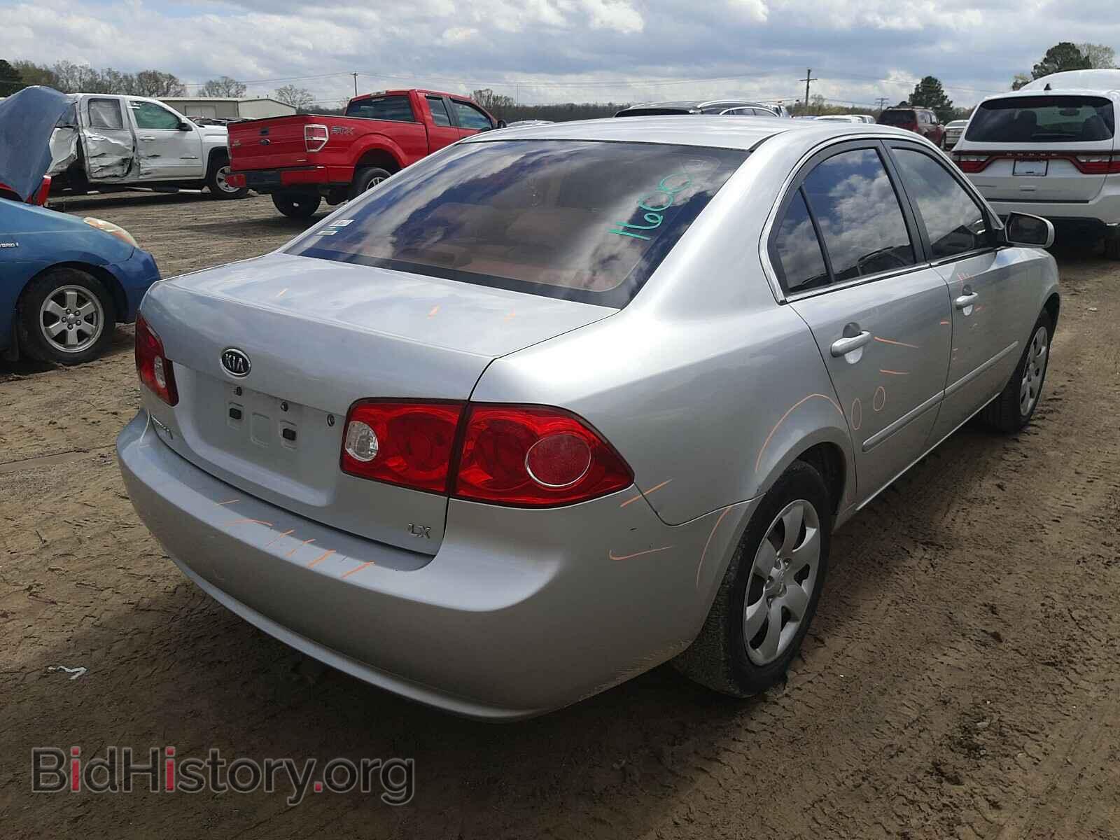 2008 KIA OPTIMA - VIN: KNAGE123885235402 - Фото 4