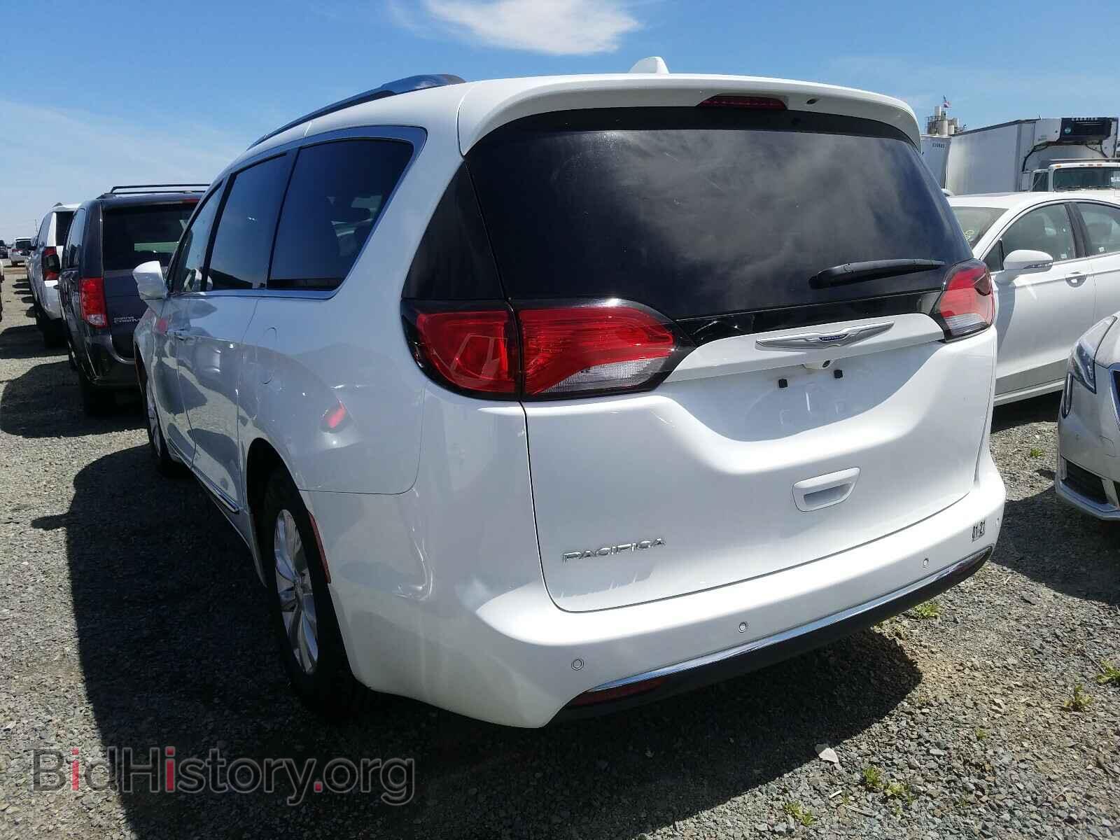 2019 CHRYSLER PACIFICA - VIN: 2C4RC1BG9KR561496 - Фото 3