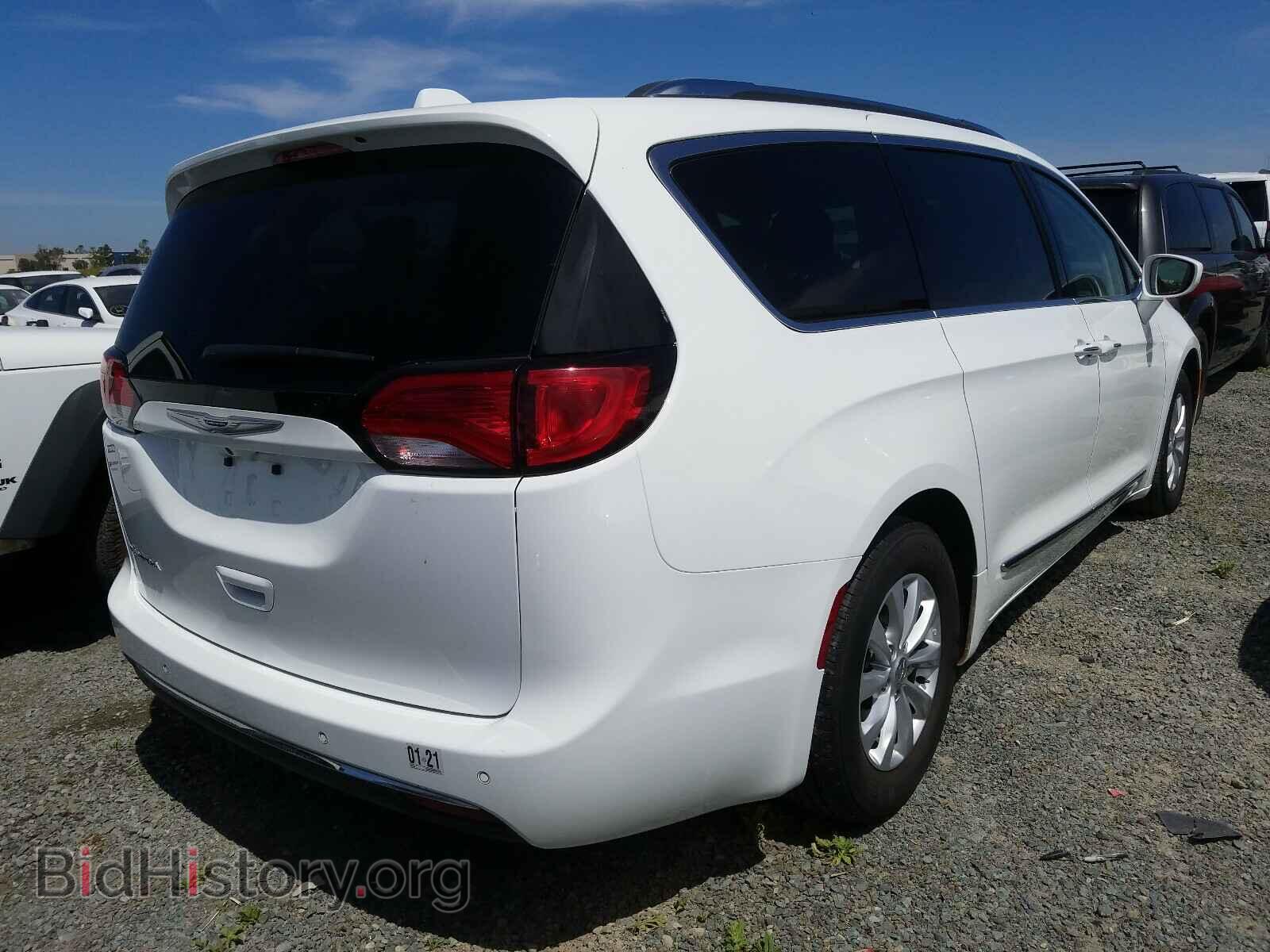 2019 CHRYSLER PACIFICA - VIN: 2C4RC1BG9KR561496 - Фото 4