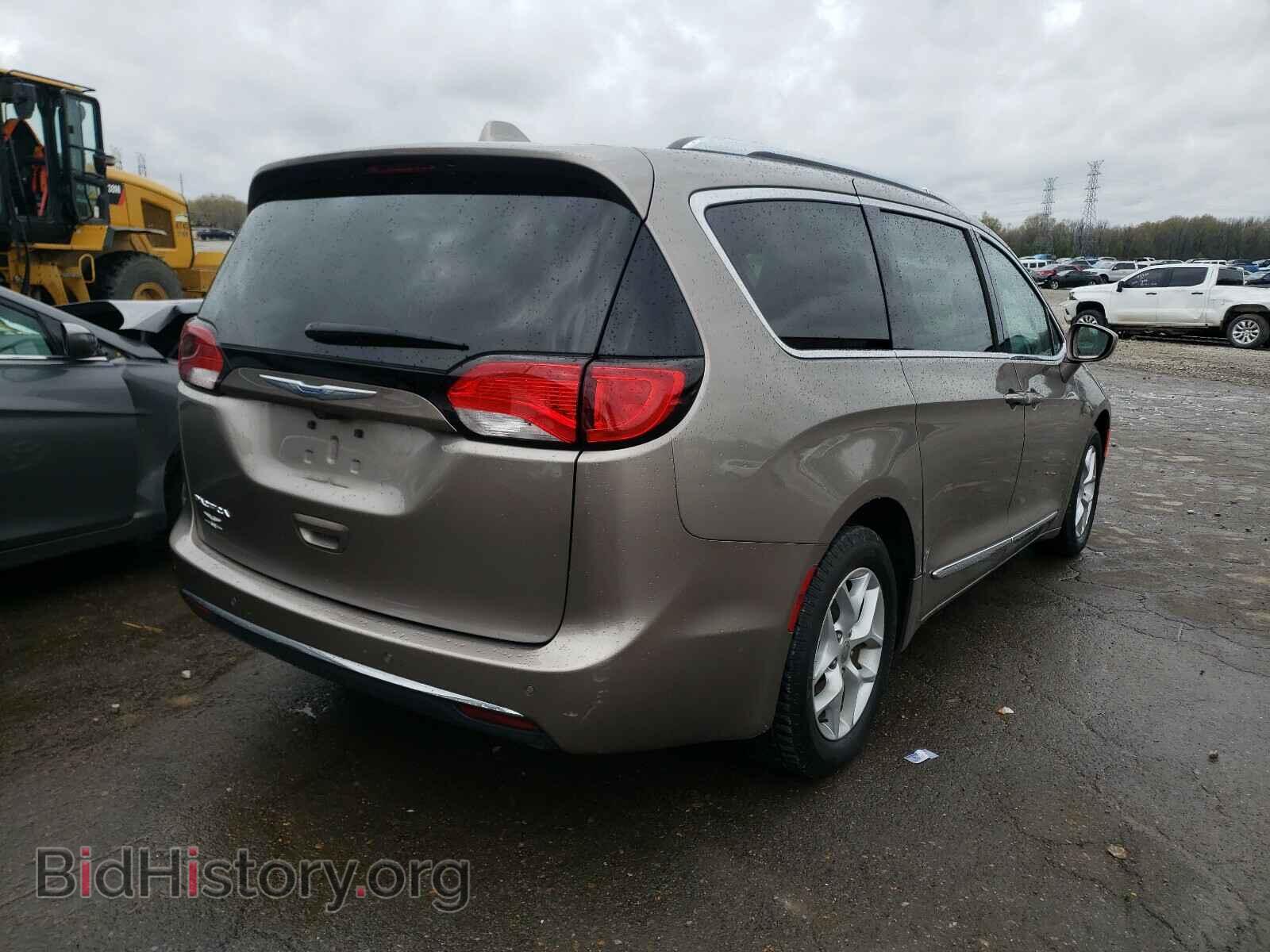 2017 CHRYSLER PACIFICA - VIN: 2C4RC1EG0HR643783 - Фото 4