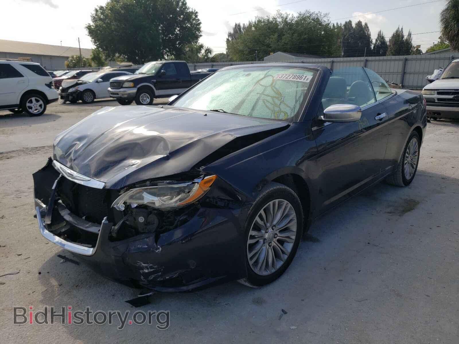 2013 CHRYSLER 200 - VIN: 1C3BCBFG2DN578680 - Фото 2
