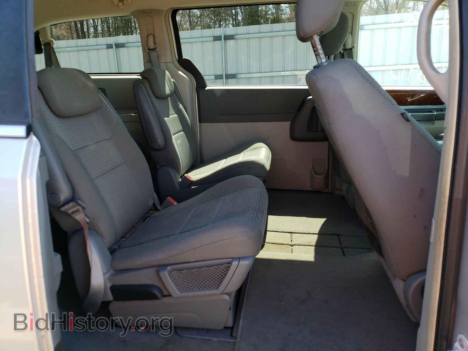 2009 CHRYSLER MINIVAN - VIN: 2A8HR54129R525355 - Фото 6