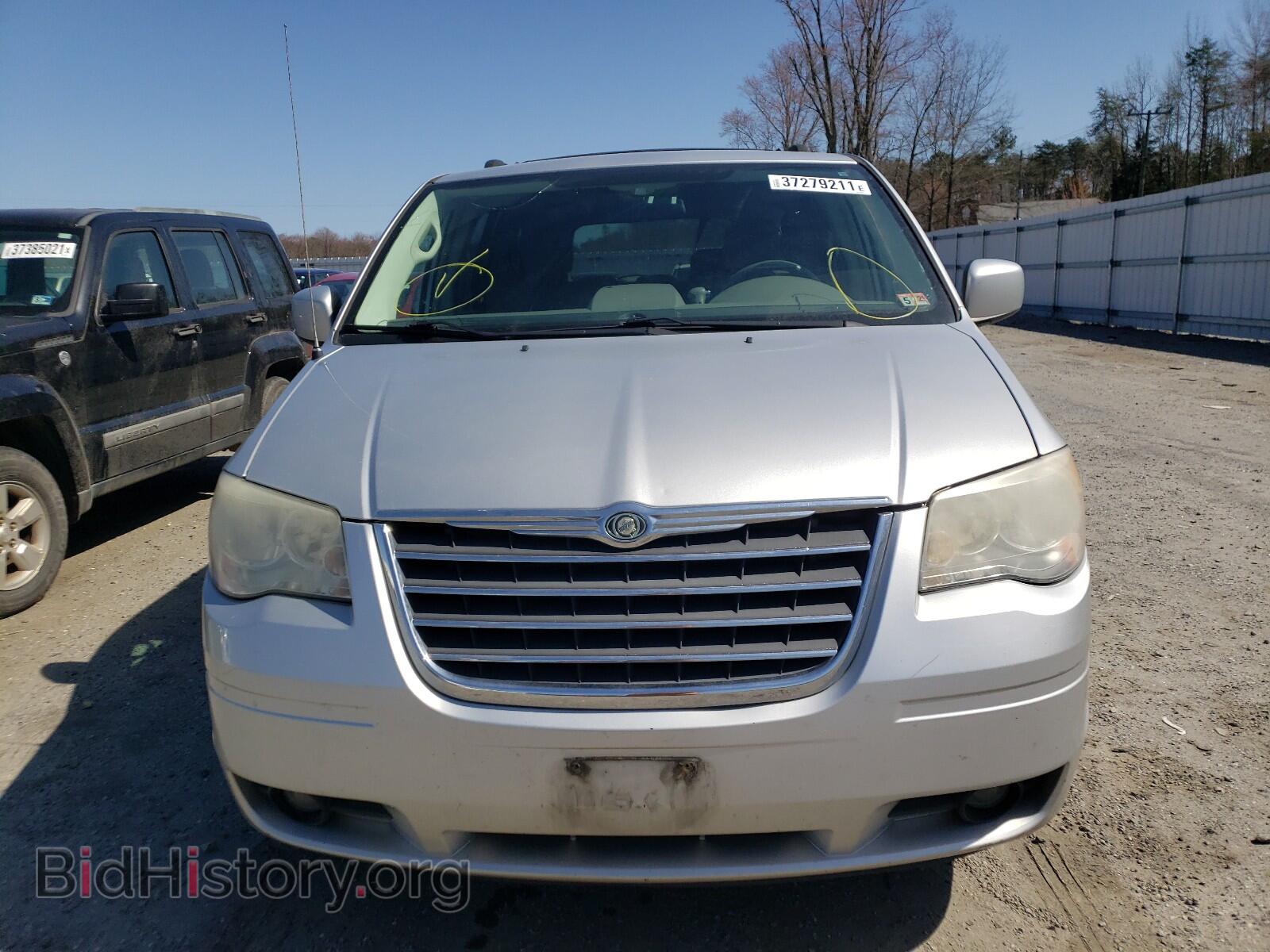 2009 CHRYSLER MINIVAN - VIN: 2A8HR54129R525355 - Фото 9