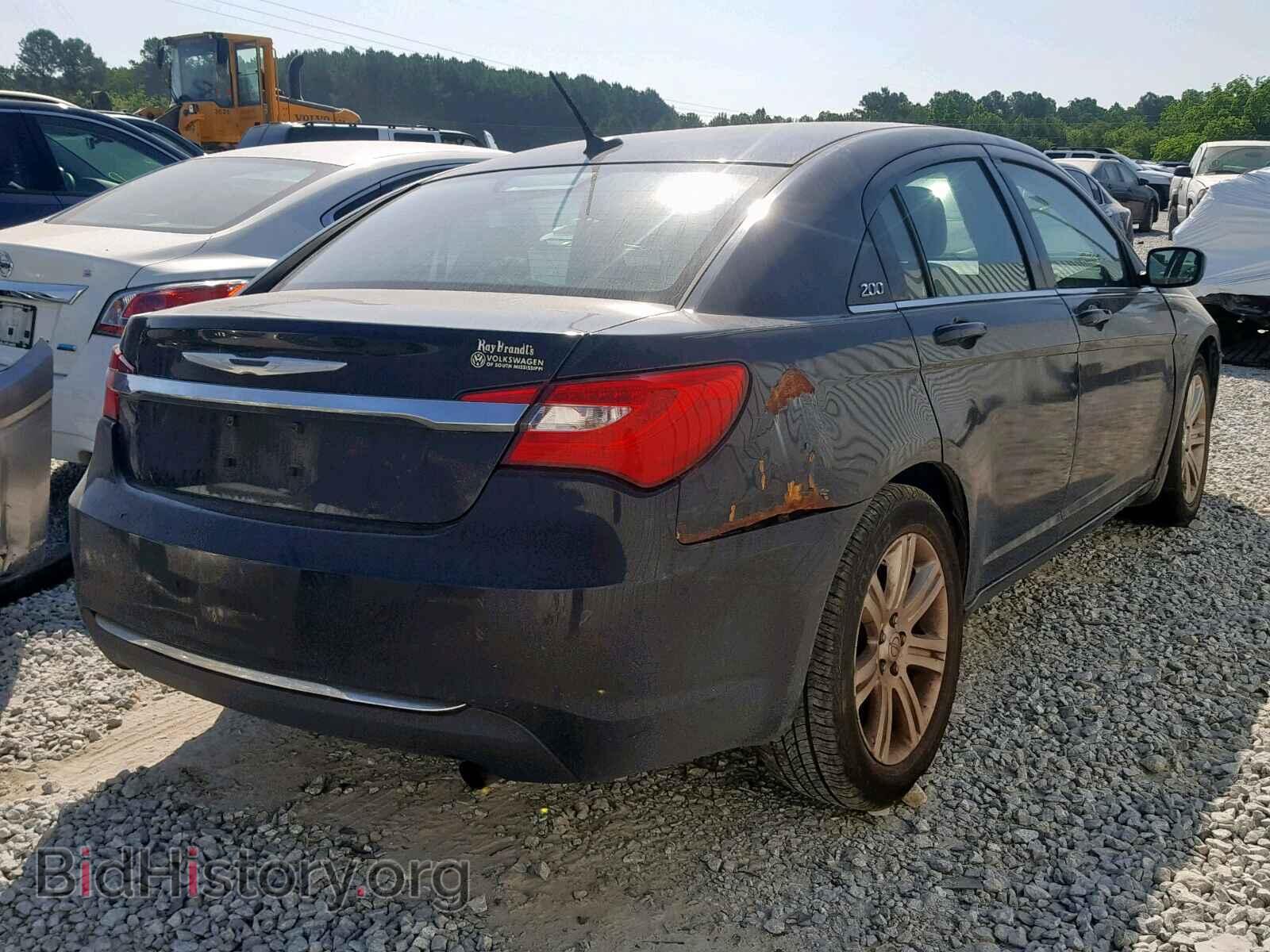 2013 CHRYSLER 200 - VIN: 1C3CCBAB2DN733163 - Photo 4