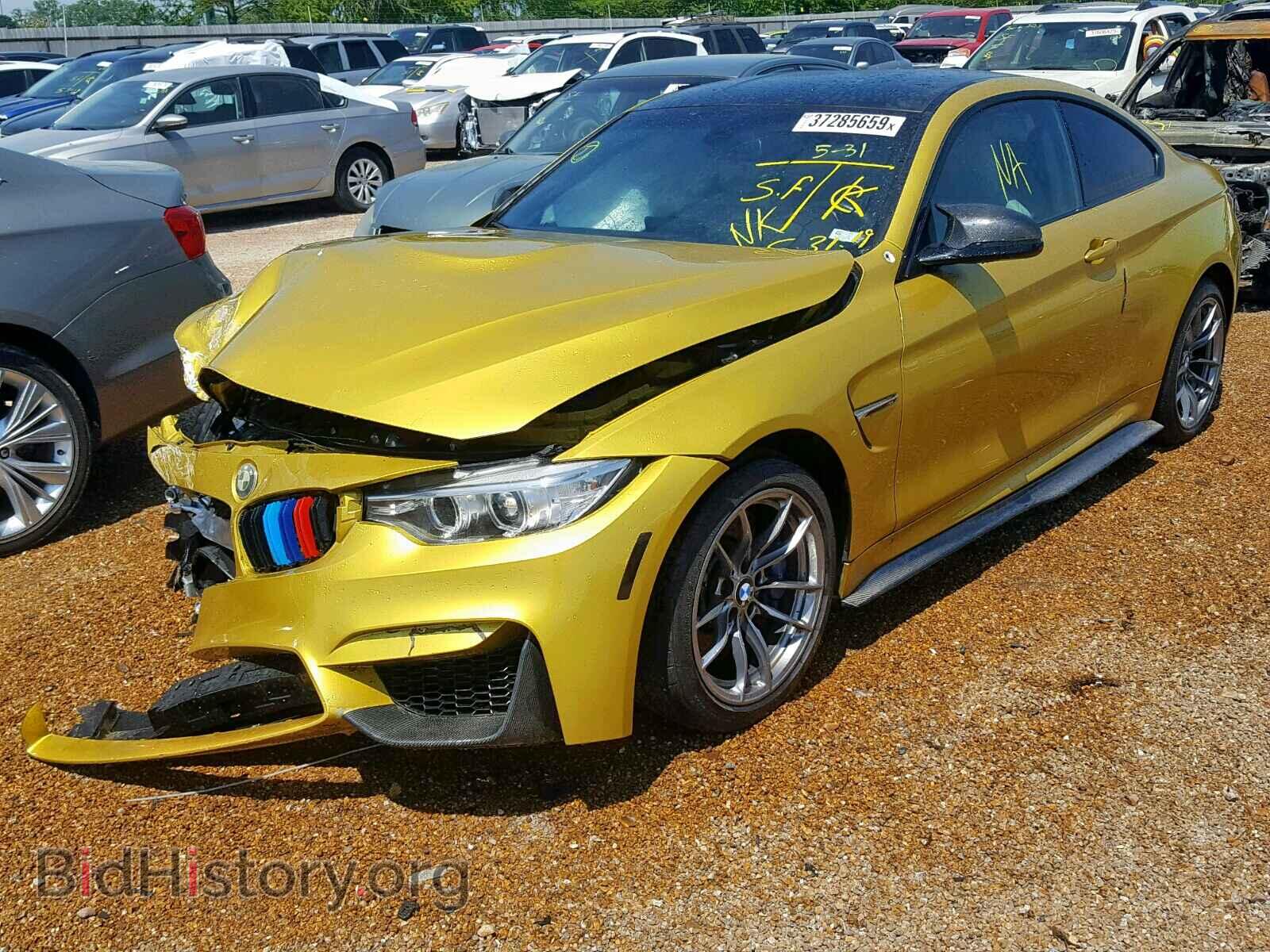 2015 BMW M4 - VIN: WBS3R9C56FK335042 - Фото 2