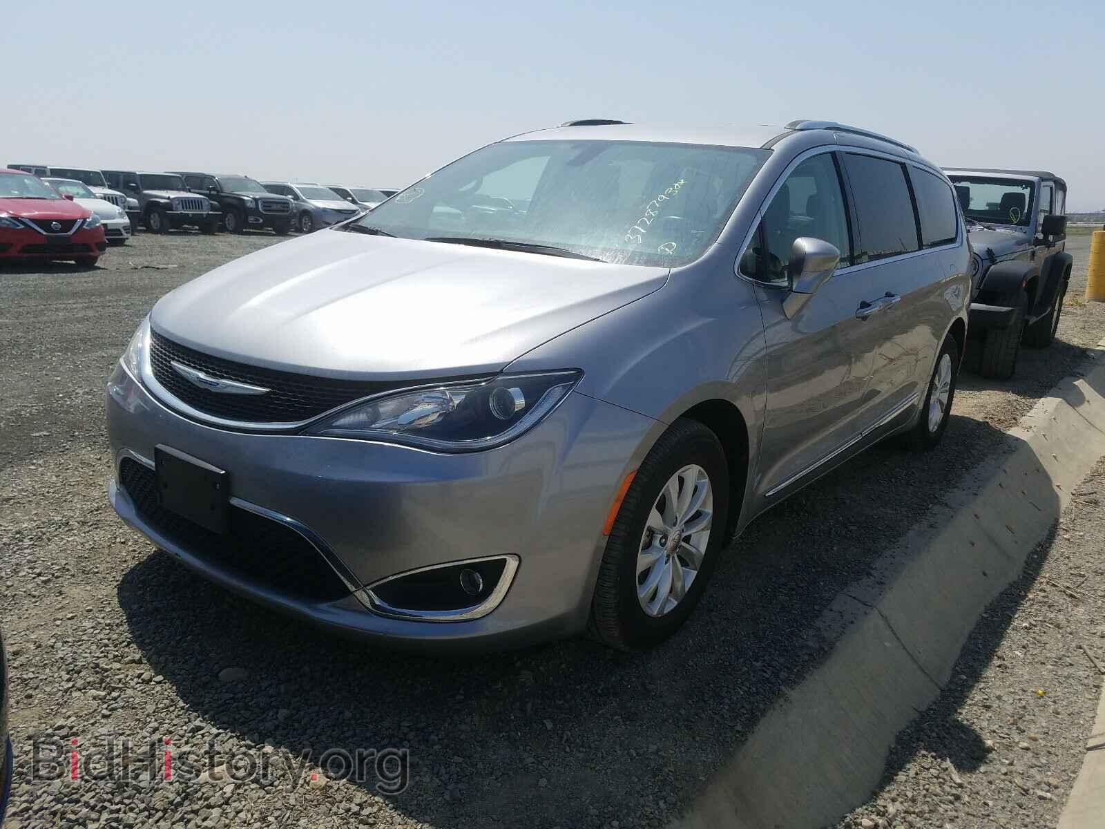 2019 CHRYSLER PACIFICA - VIN: 2C4RC1BG2KR560478 - Фото 2