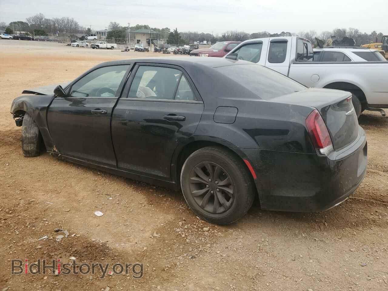 2016 CHRYSLER 300 - VIN: 2C3CCABG1GH147944 - Фото 2
