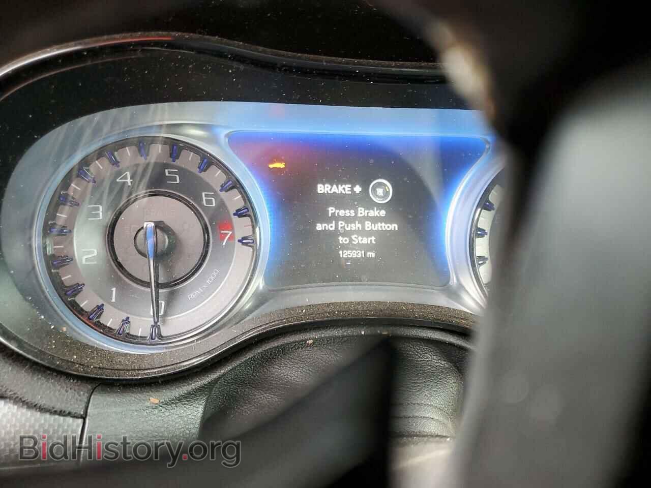 2016 CHRYSLER 300 - VIN: 2C3CCABG1GH147944 - Фото 9