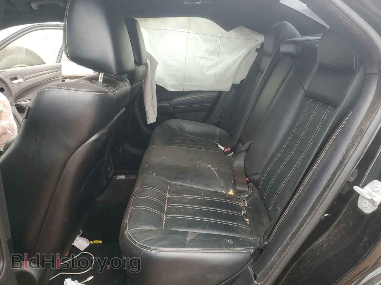 2016 CHRYSLER 300 - VIN: 2C3CCABG1GH147944 - Фото 10