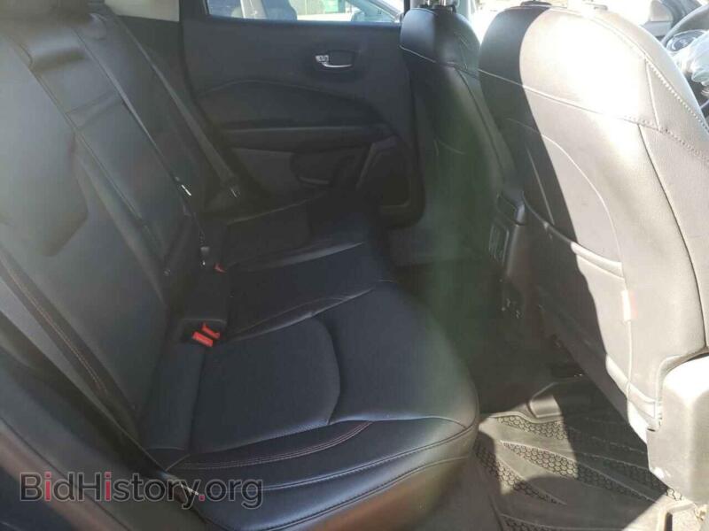 2017 Jeep COMPASS (VIN 3C4NJDDB4HT631032) — photo 6 of 10