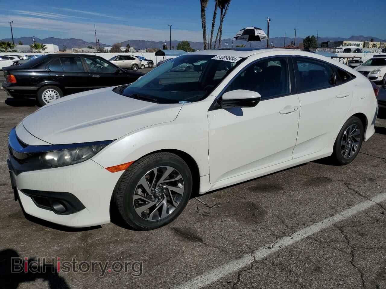 Photo 2HGFC2F83HH570142 - HONDA CIVIC 2017