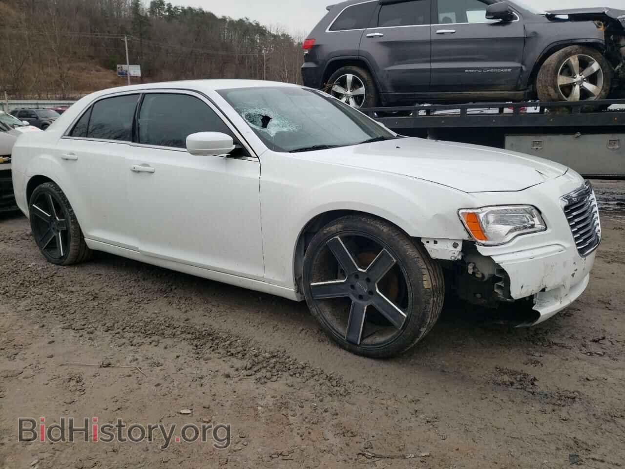 2014 CHRYSLER 300 - VIN: 2C3CCAAG2EH127989 - Фото 4