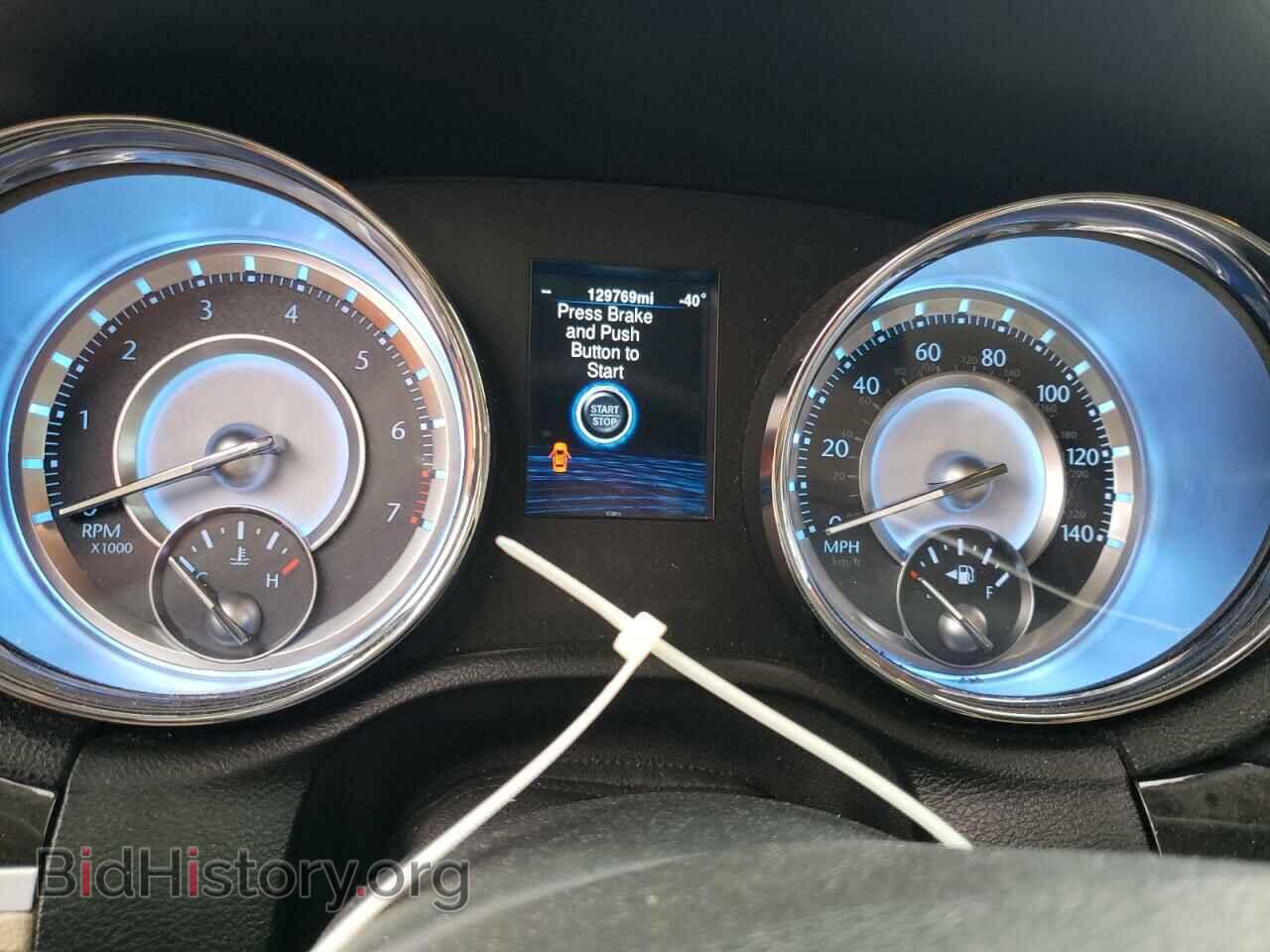 2014 CHRYSLER 300 - VIN: 2C3CCAAG2EH127989 - Фото 9