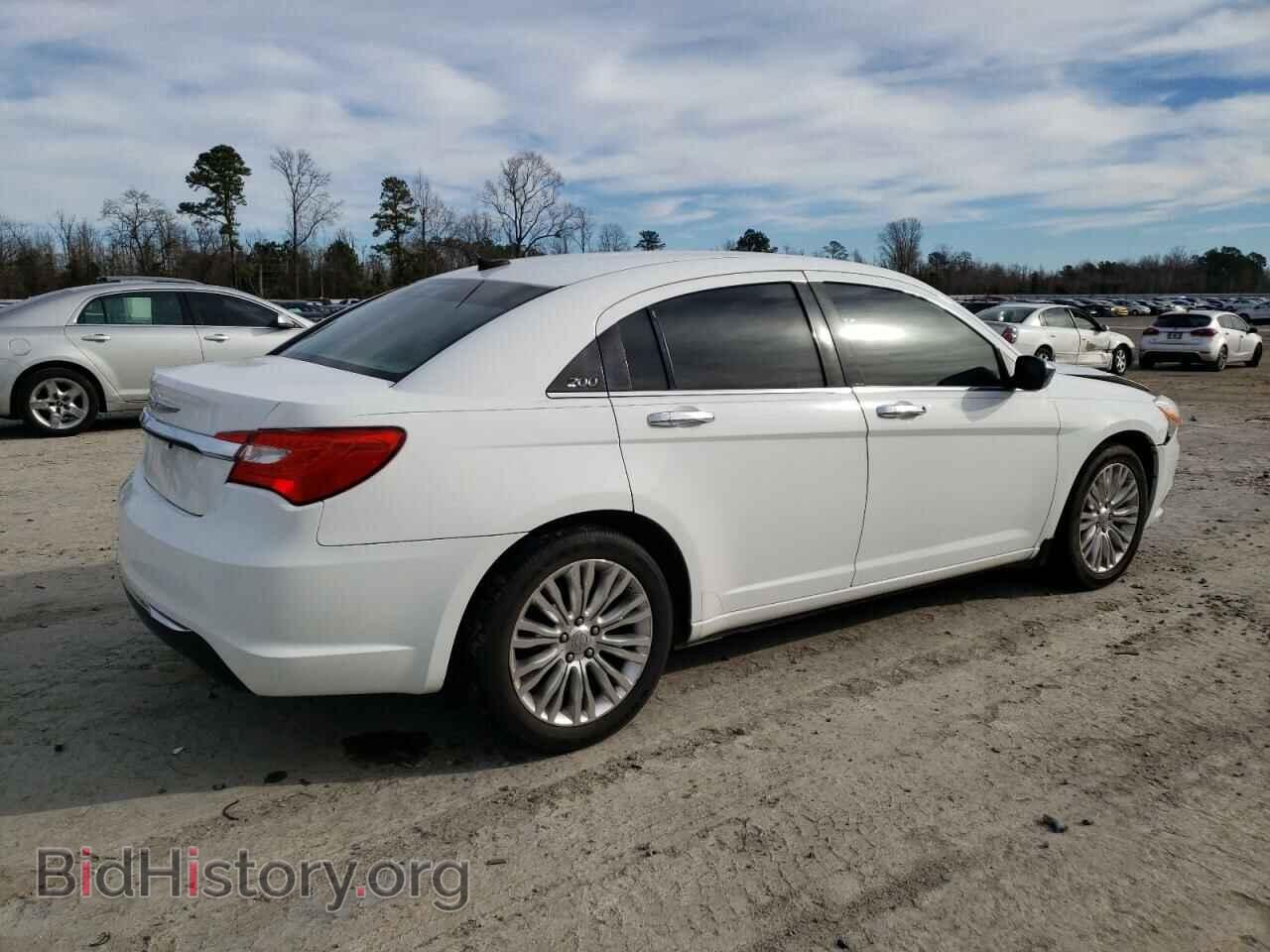 2011 CHRYSLER 200 - VIN: 1C3BC2FG7BN582477 - Фото 3