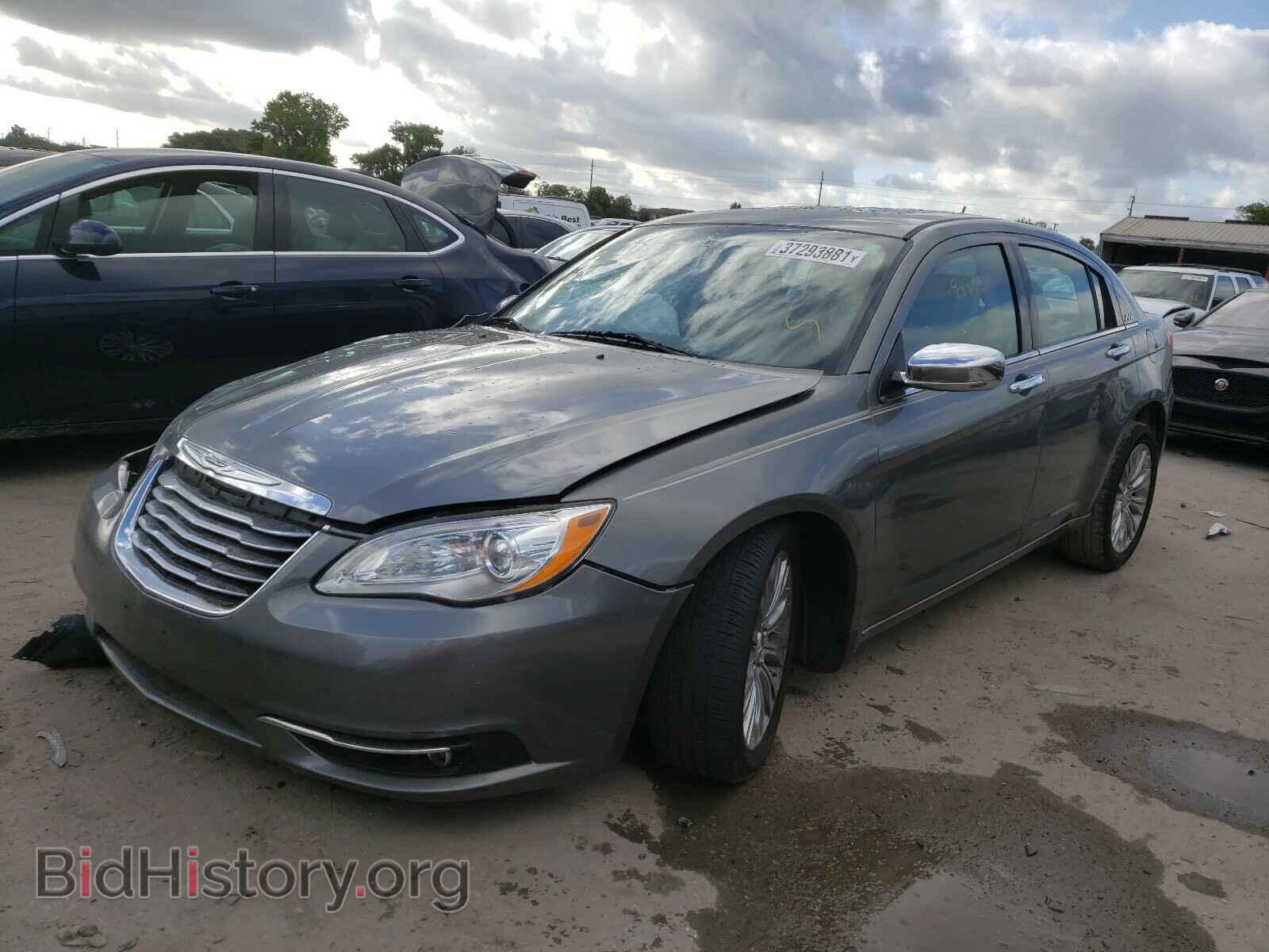 2012 CHRYSLER 200 - VIN: 1C3CCBCG0CN152252 - Фото 2