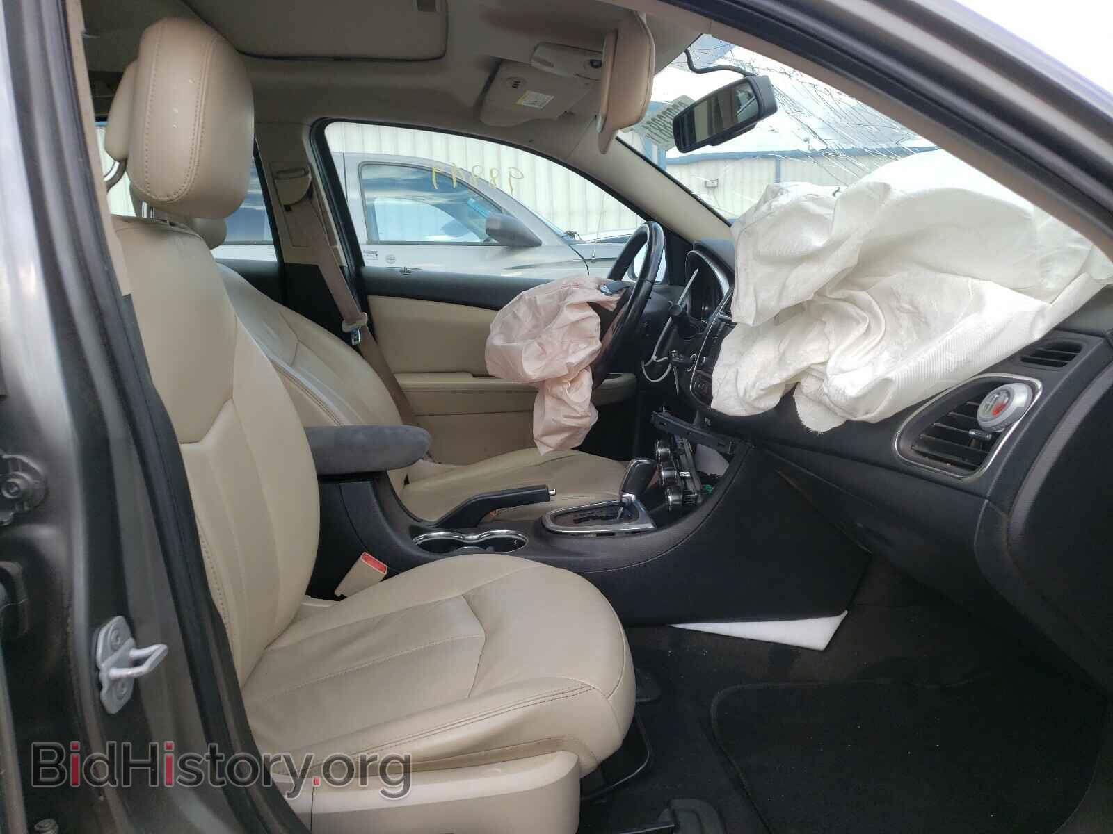 2012 CHRYSLER 200 - VIN: 1C3CCBCG0CN152252 - Фото 5