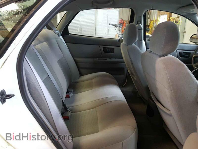 2007 Ford TAURUS (VIN 1FAFP53U07A170600) — photo 6 of 10