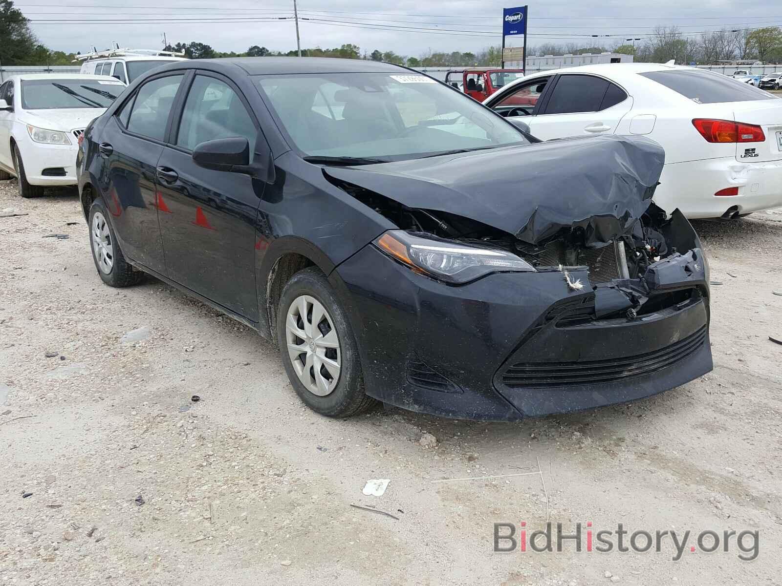 Photo 5YFBURHE4JP839609 - TOYOTA COROLLA 2018