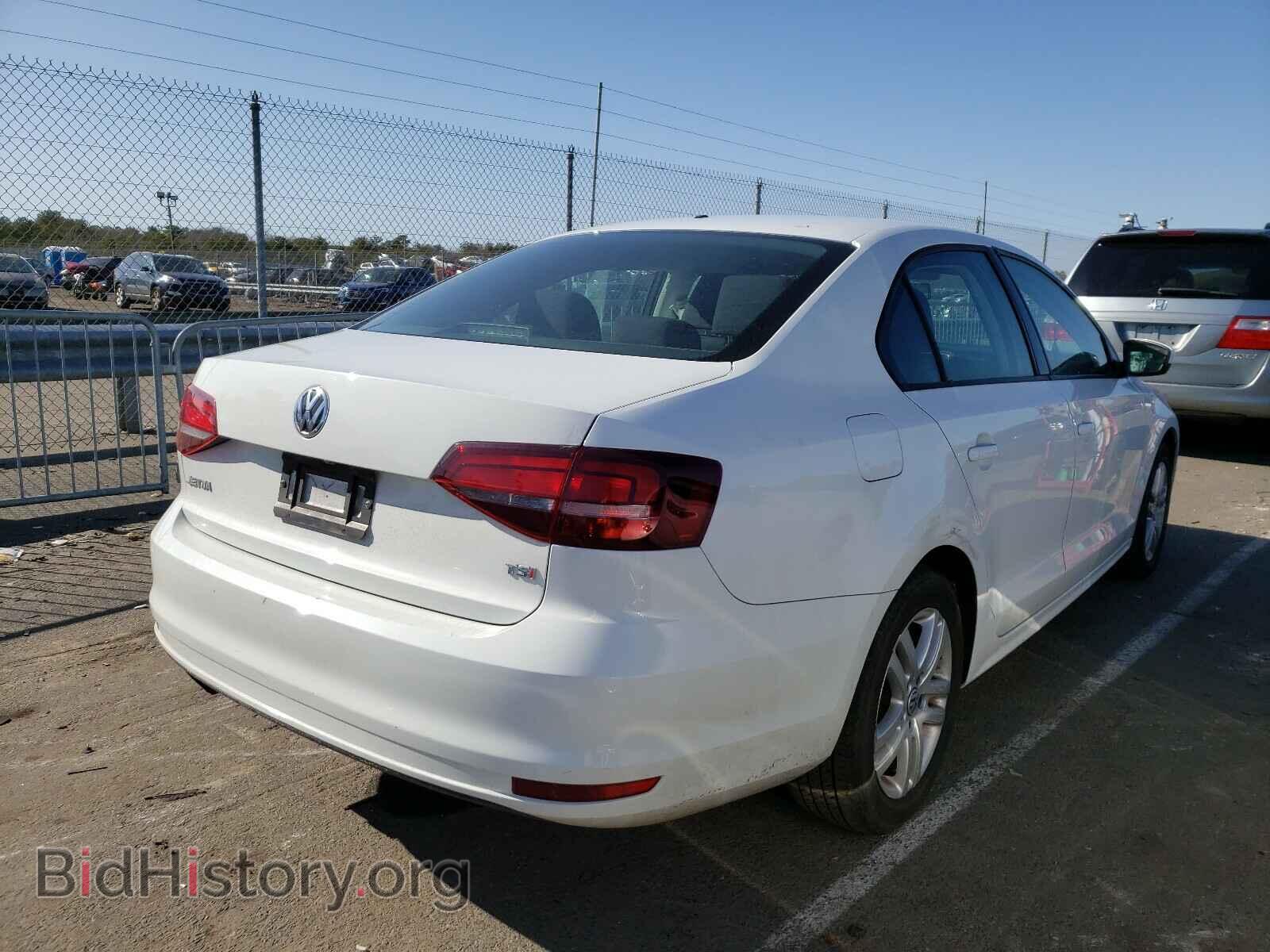 2018 VOLKSWAGEN JETTA - VIN: 3VW2B7AJXJM229820 - Фото 4