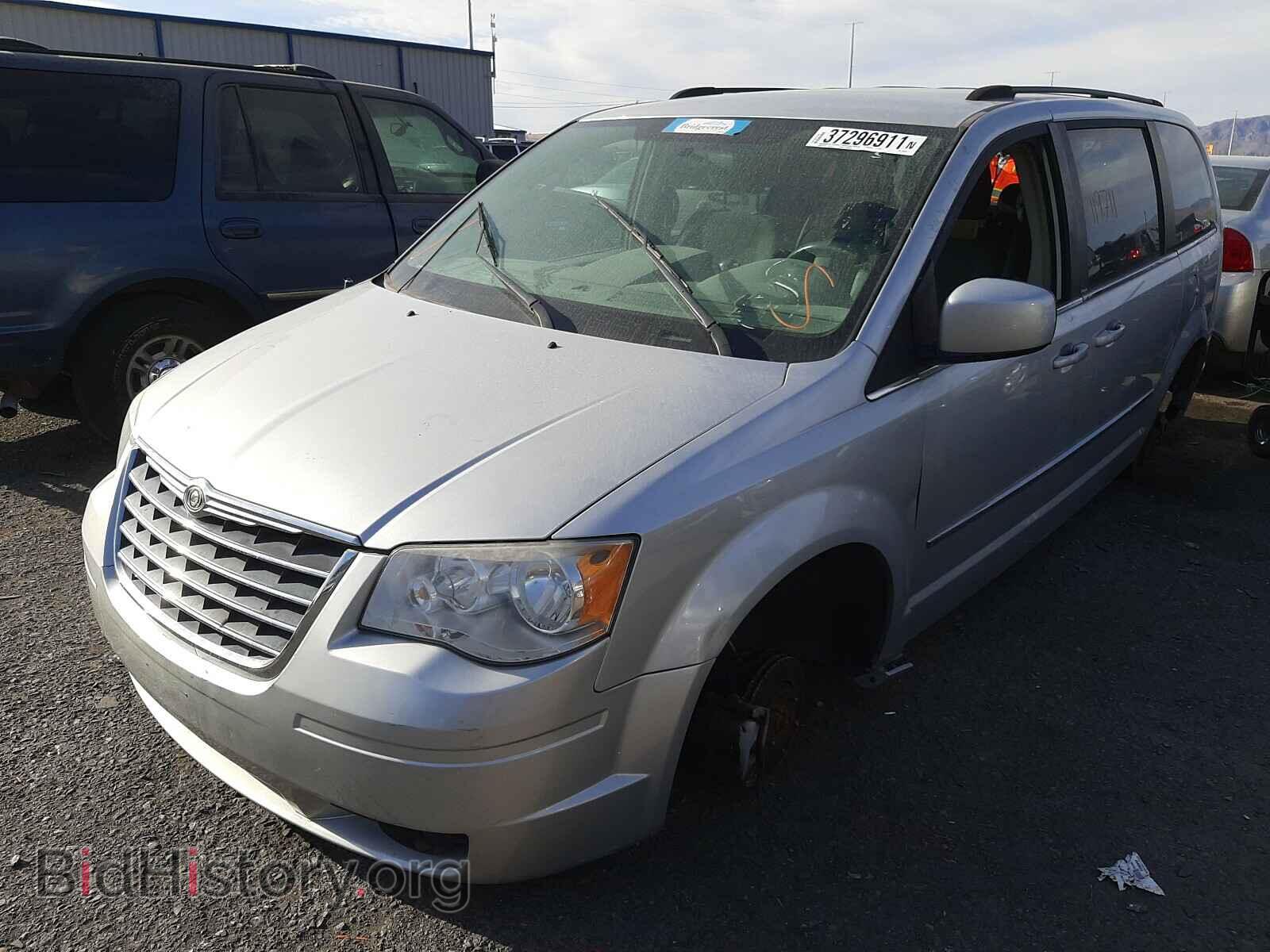 2010 CHRYSLER MINIVAN - VIN: 2A4RR5D11AR243315 - Фото 2