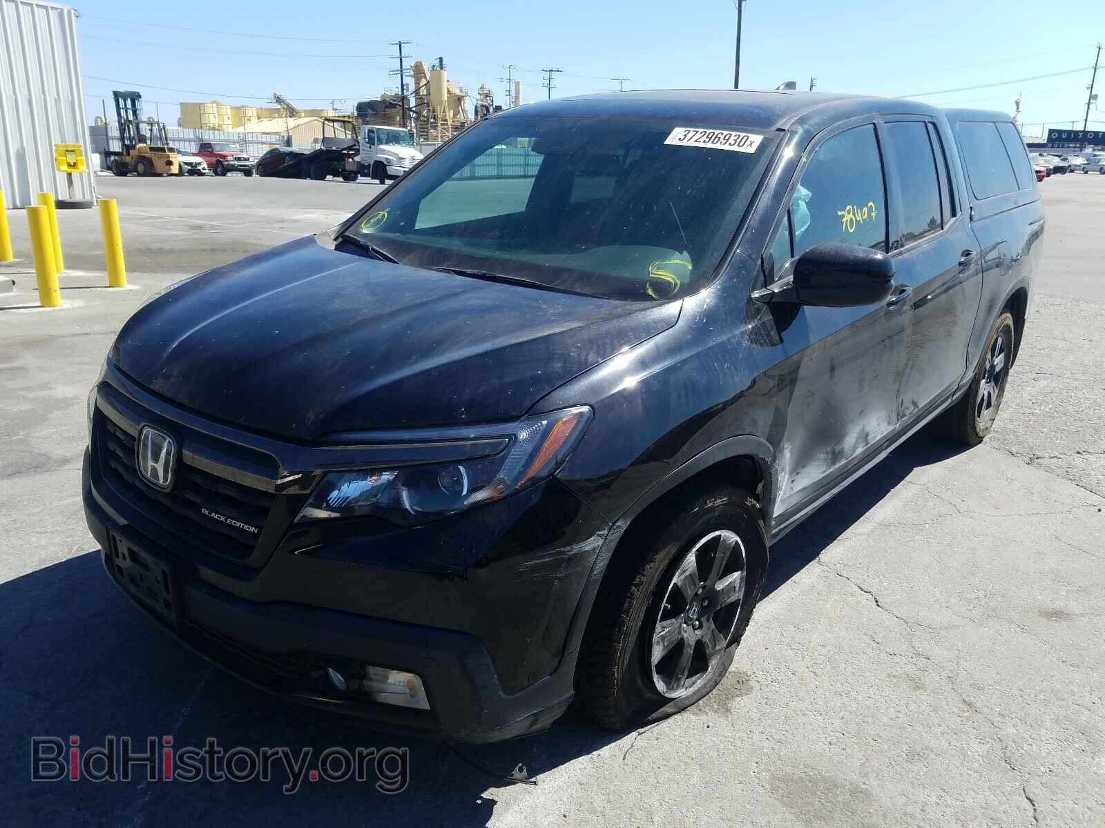 2017 HONDA RIDGELINE - VIN: 5FPYK3F8XHB003763 - Фото 2