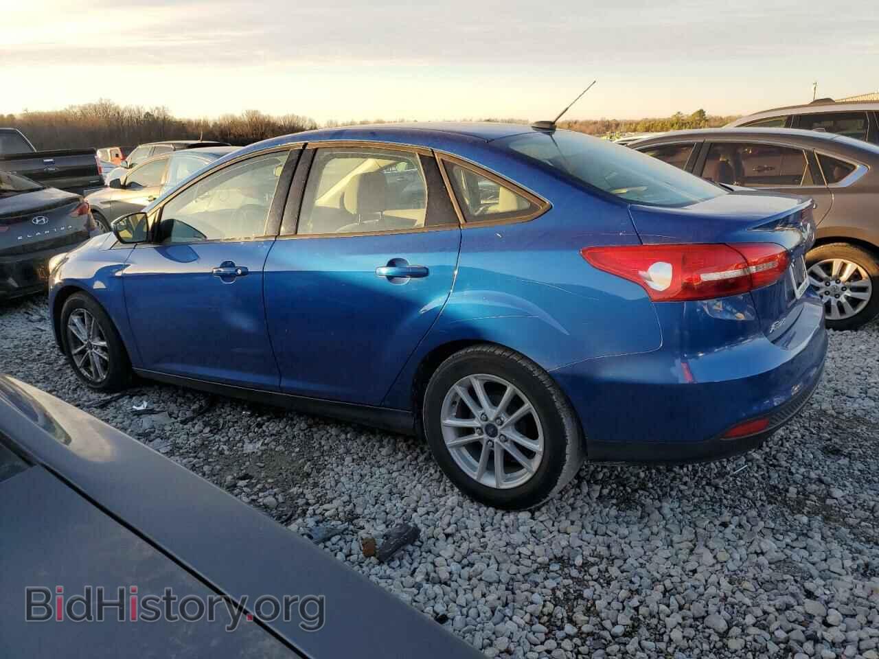 2018 FORD FOCUS - VIN: 1FADP3F2XJL212840 - Photo 2