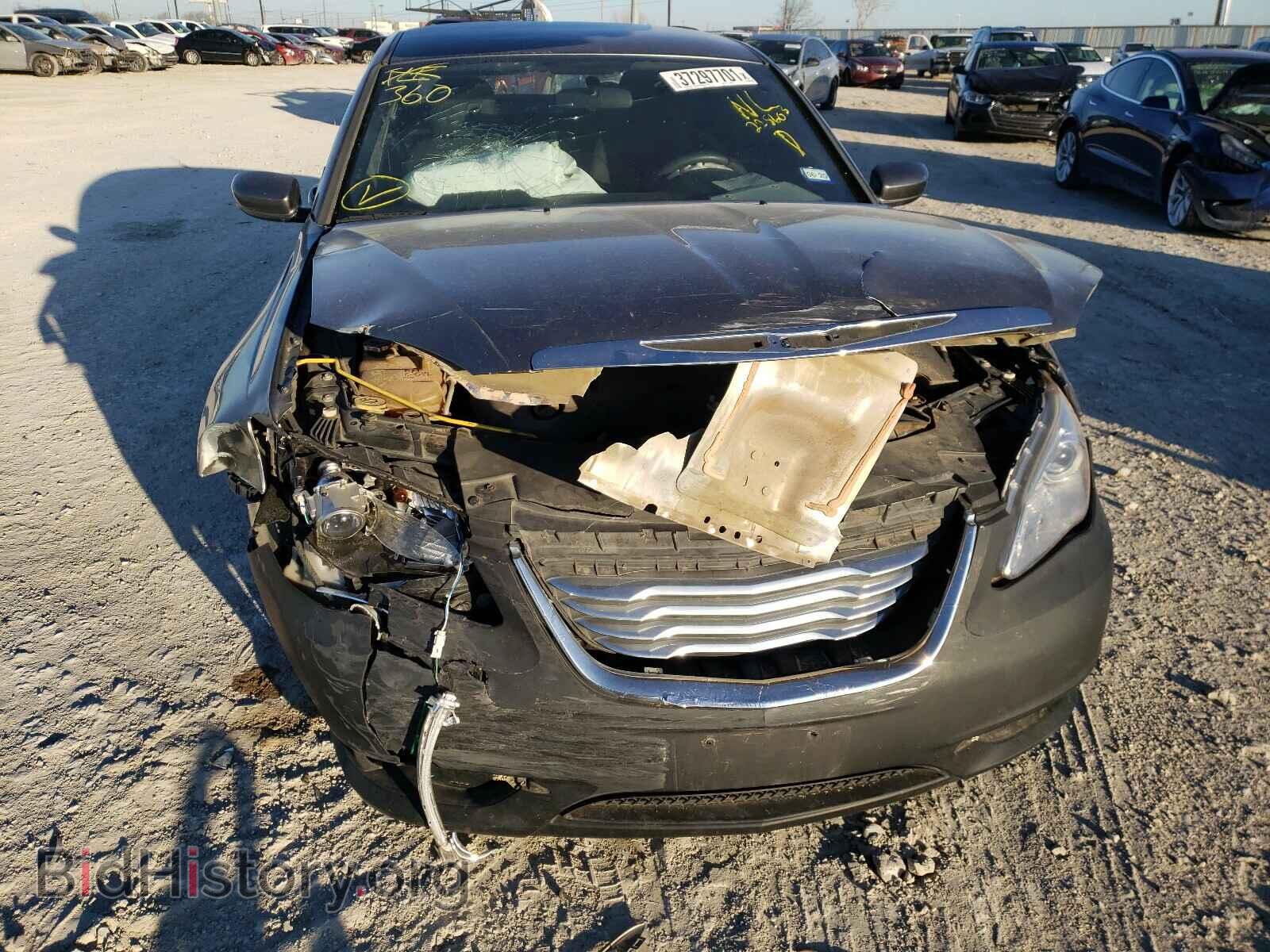 2012 CHRYSLER 200 - VIN: 1C3CCBAG7CN228603 - Фото 9