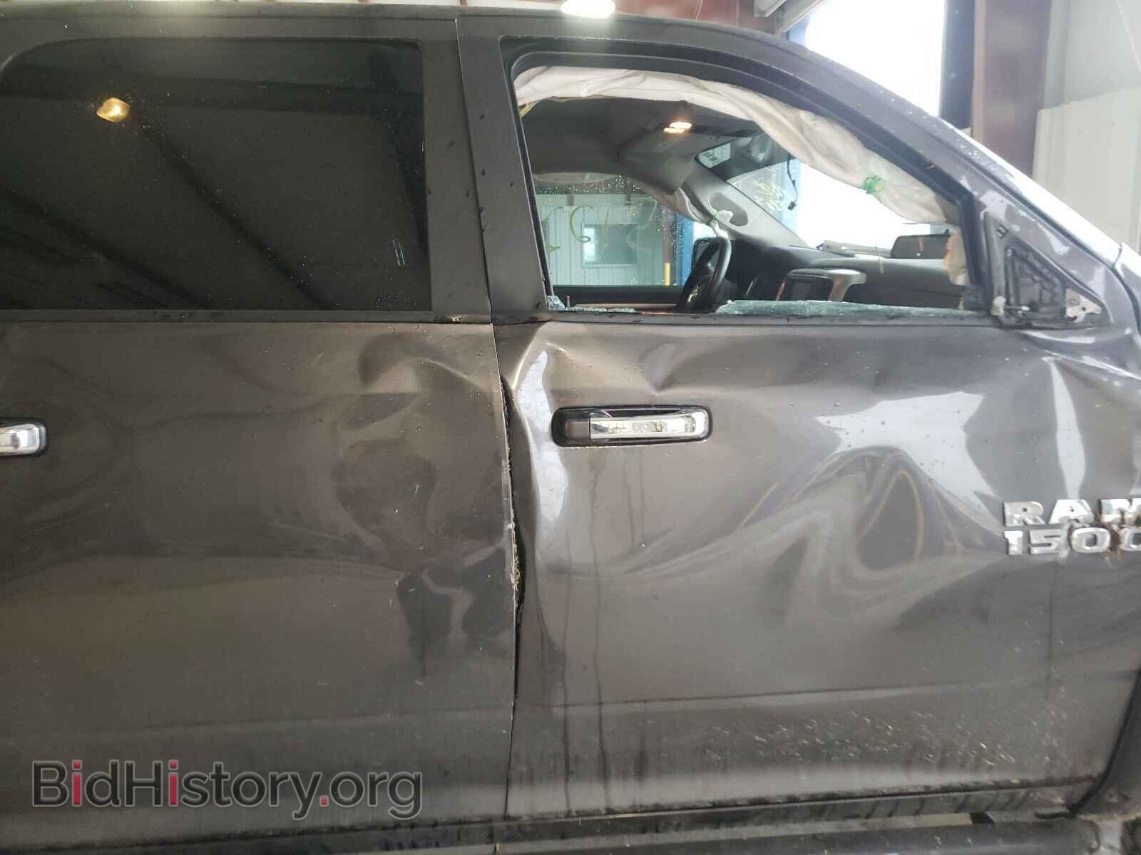 2017 RAM 1500 - VIN: 3C6RR7LT5HG533763 - Фото 9