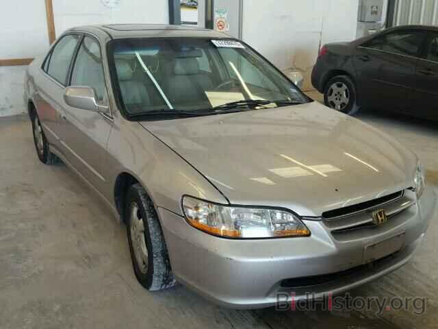 Photo 1HGCG5656XA013950 - HONDA ACCORD 1999